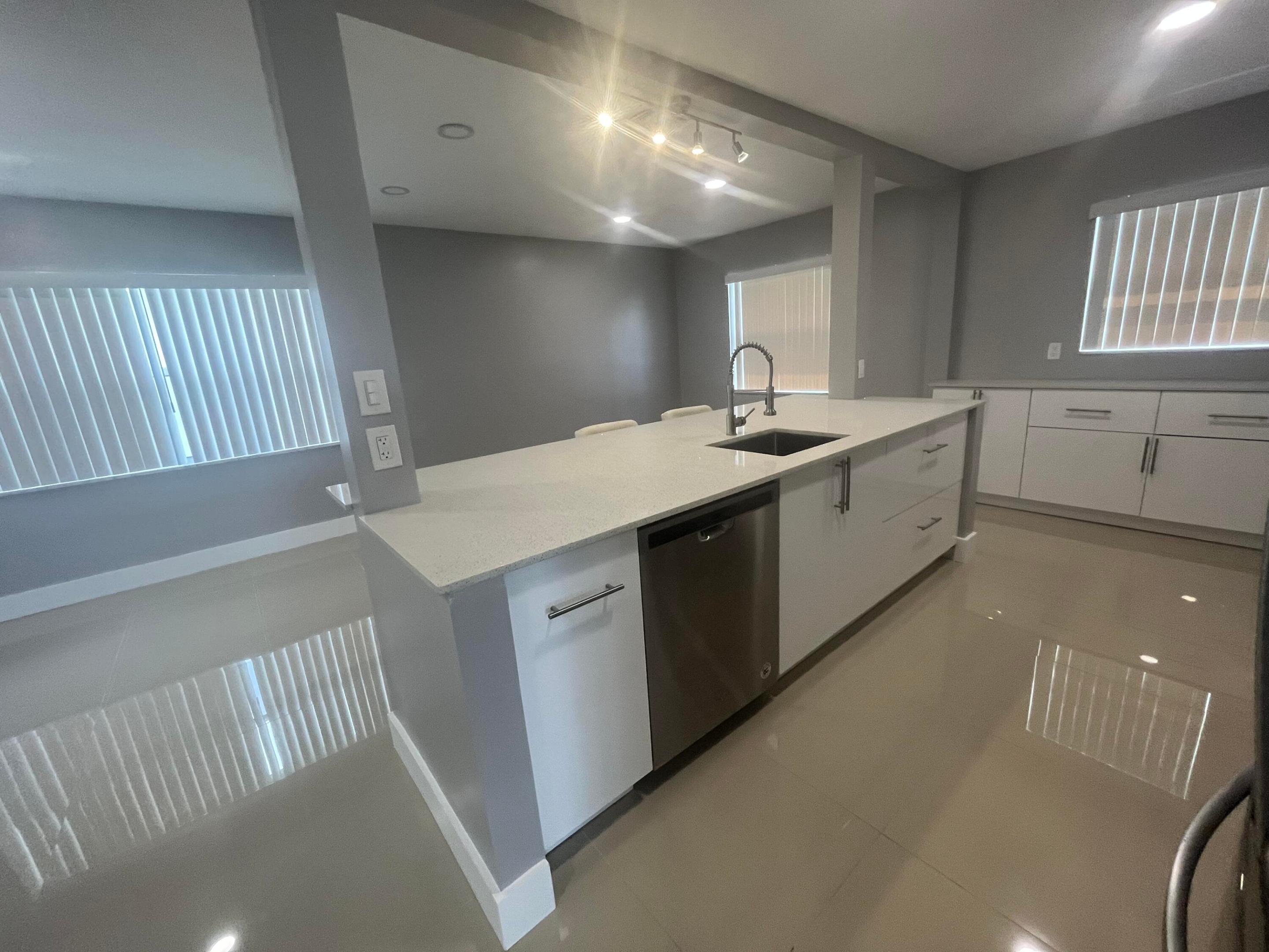 PALM BEACH LEISUREVILLE SEC 7 - Residential