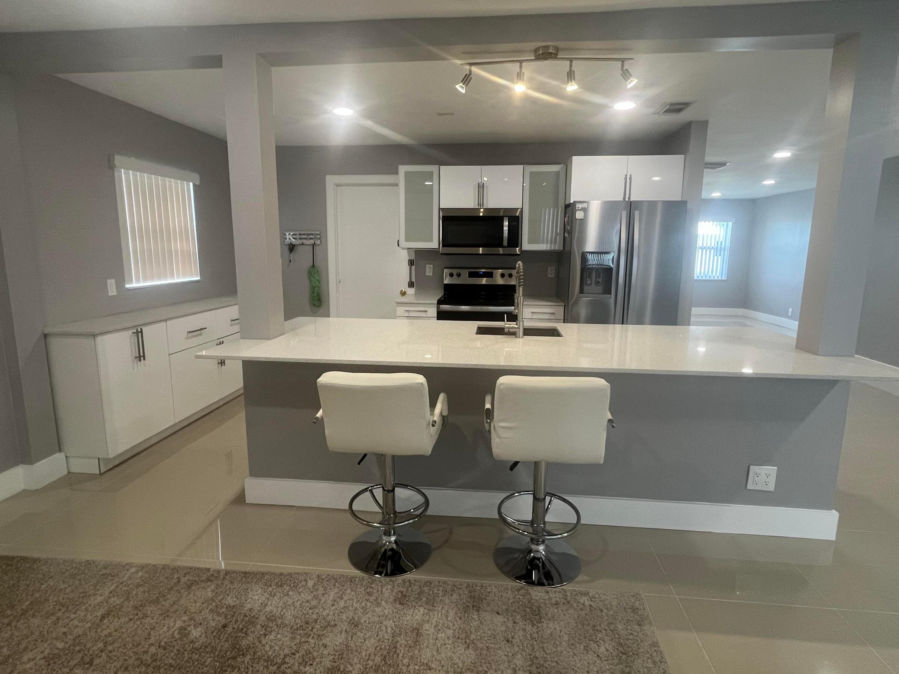 PALM BEACH LEISUREVILLE SEC 7 - Residential