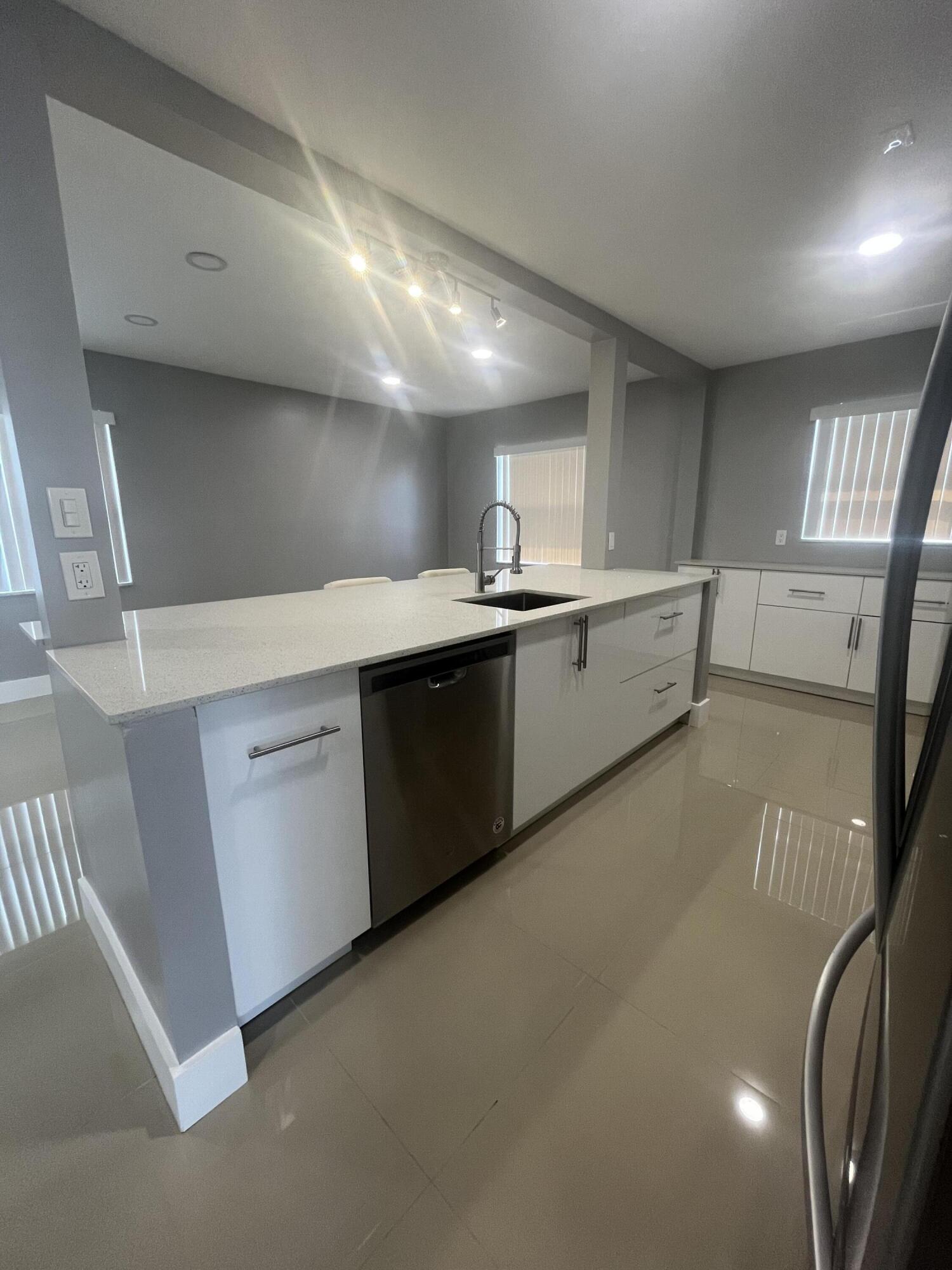 PALM BEACH LEISUREVILLE SEC 7 - Residential