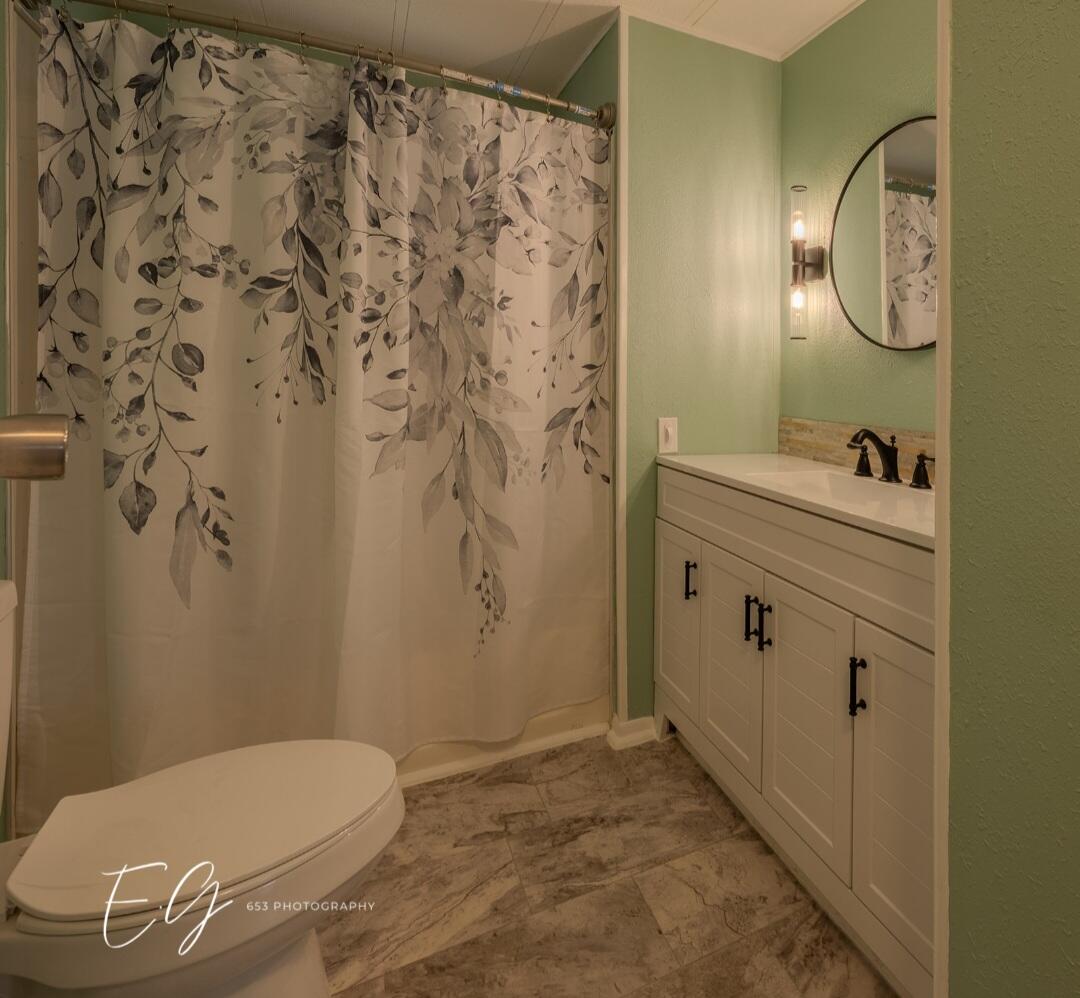 Spanish Lakes Riverfront - Residential