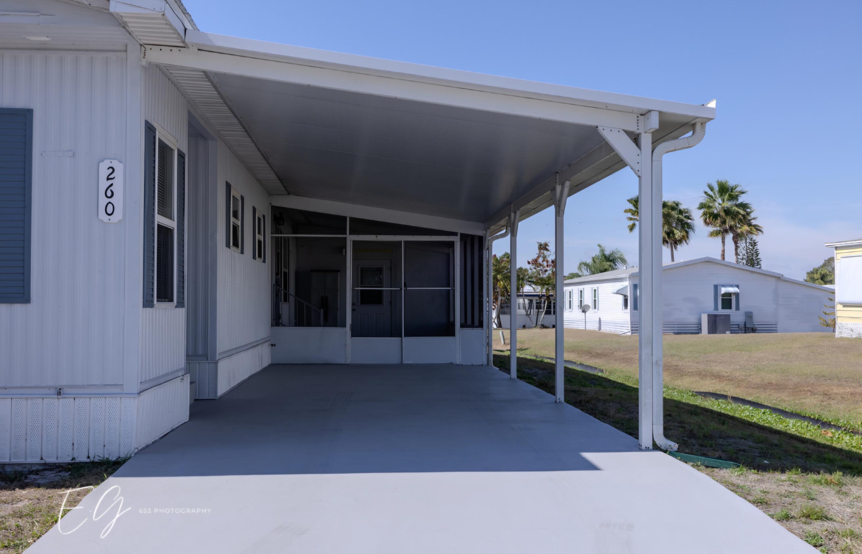 Spanish Lakes Riverfront - Residential