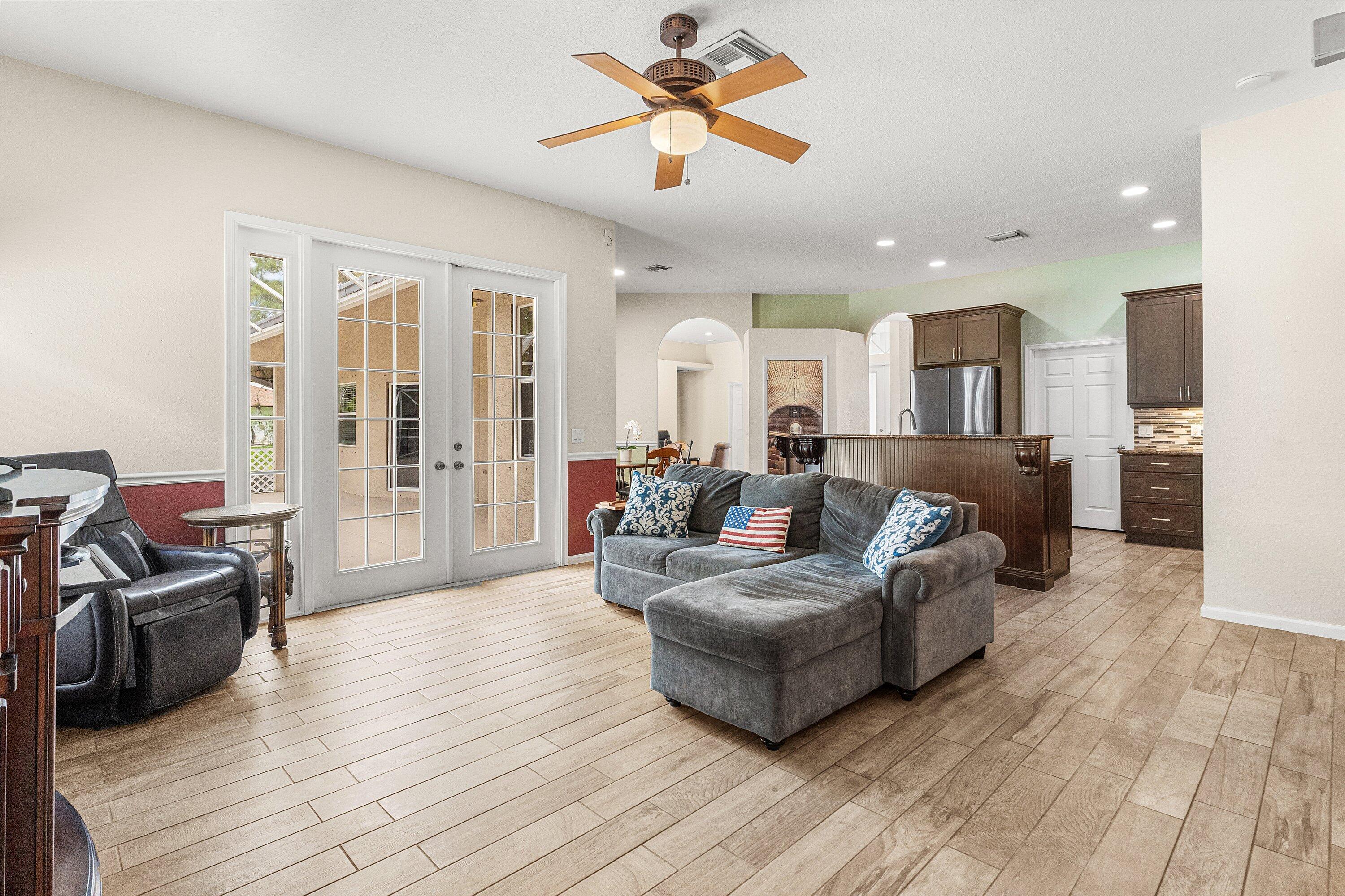 The Acreage - Residential