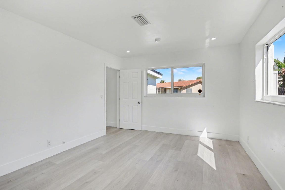 THE DELLS - Residential