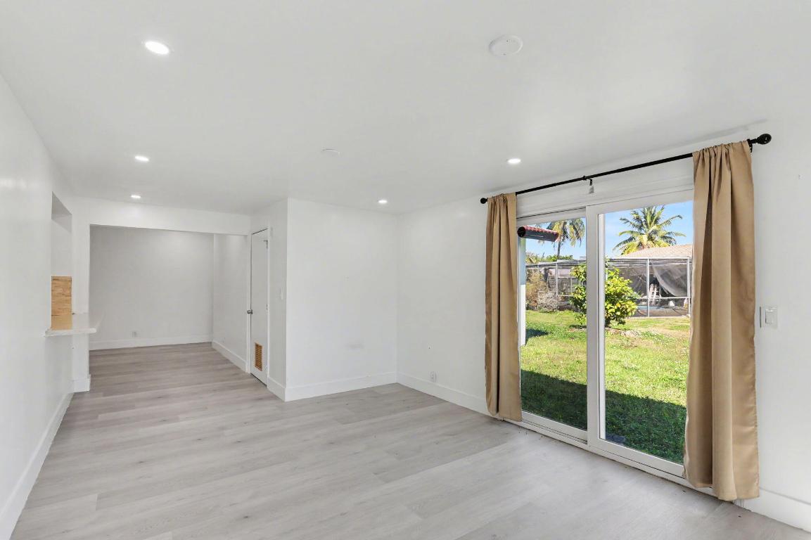 THE DELLS - Residential