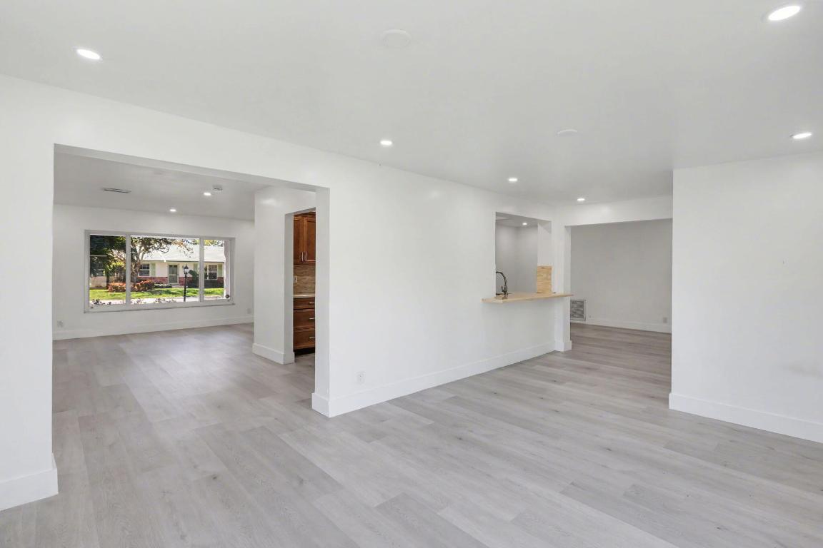 THE DELLS - Residential