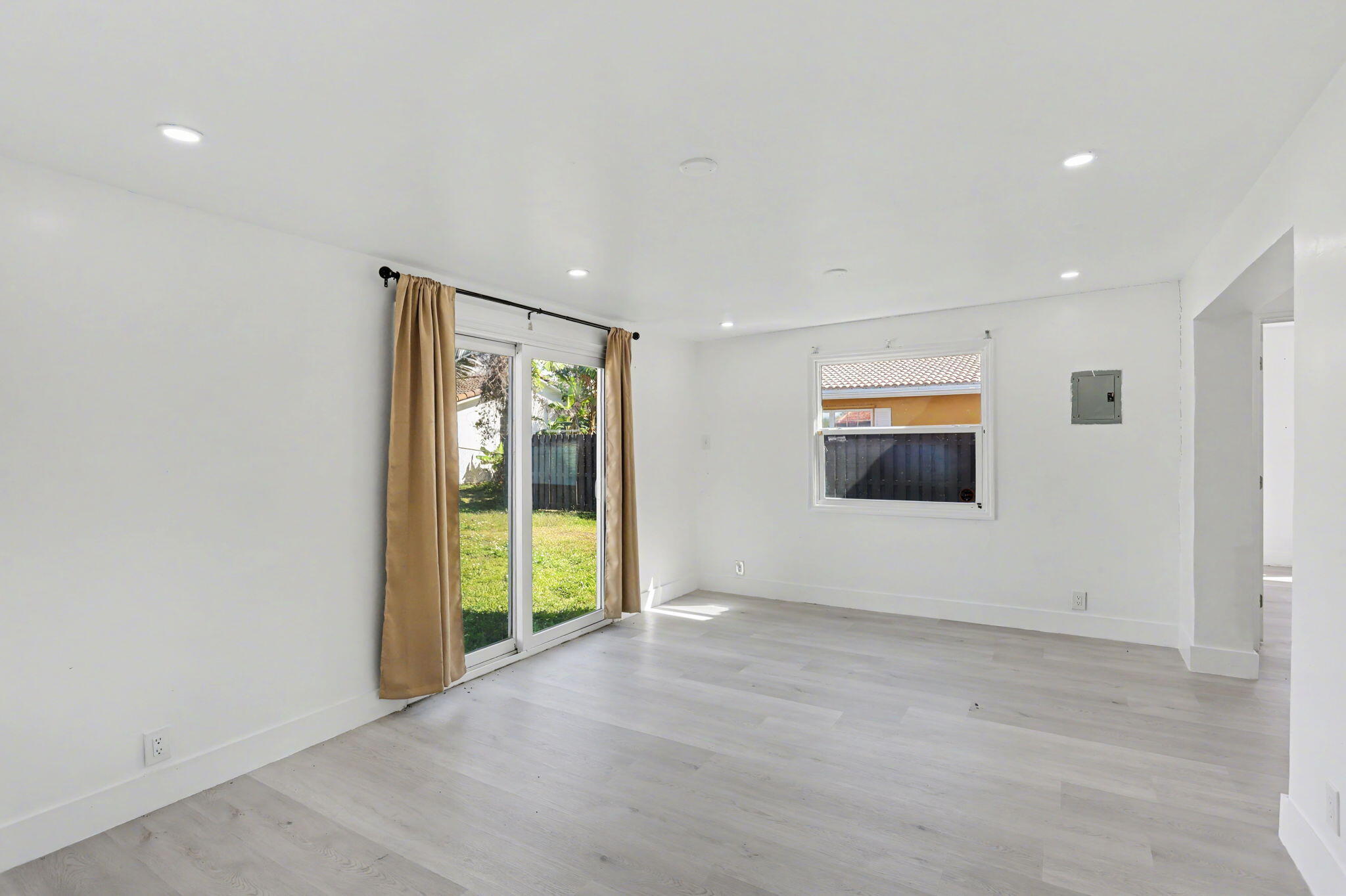 THE DELLS - Residential