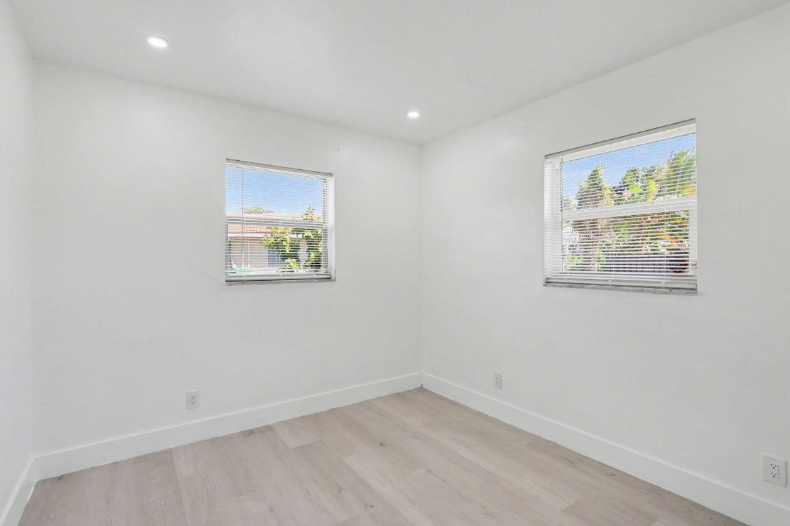 THE DELLS - Residential