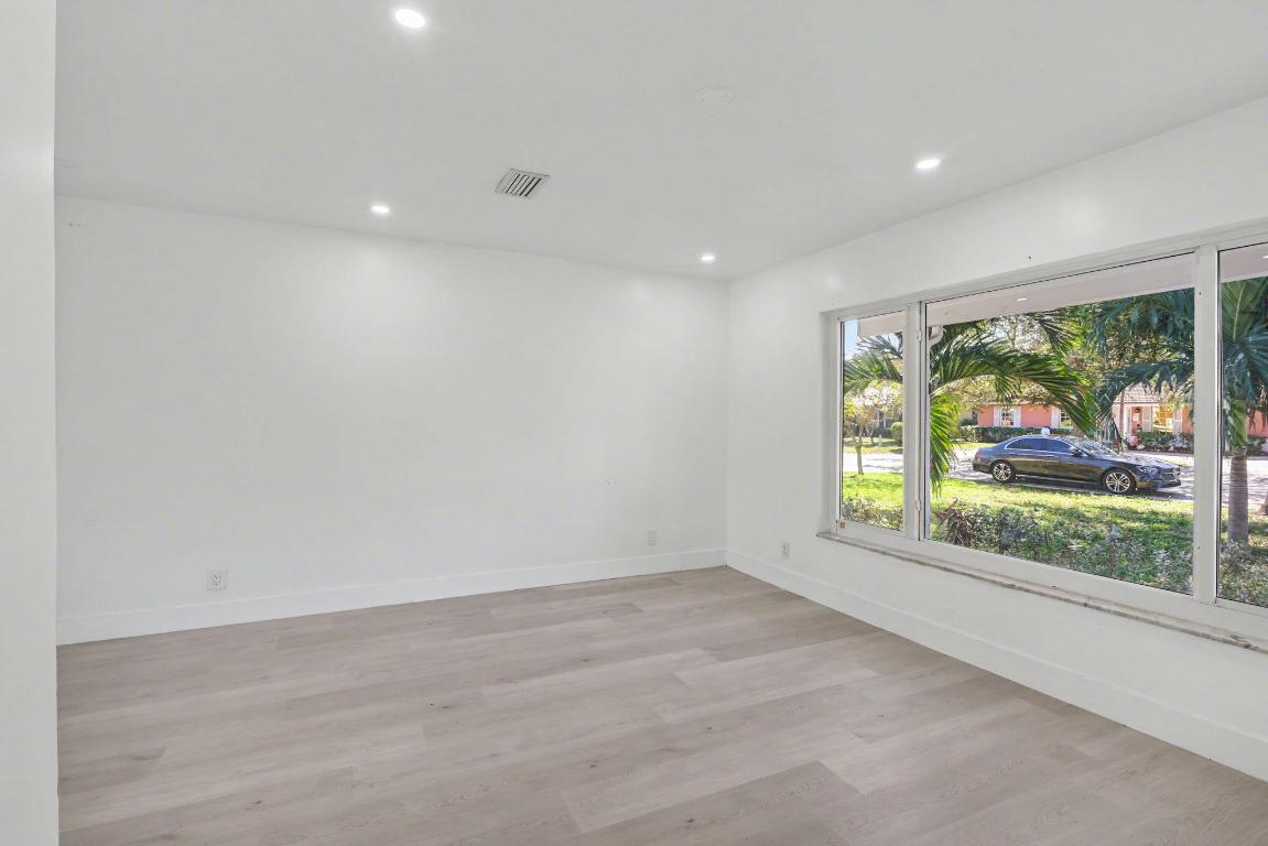 THE DELLS - Residential