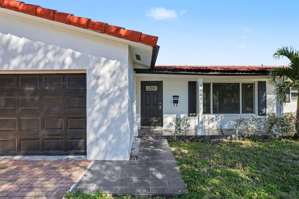 Photo of 4005 NW 76th Avenue, Coral Springs, FL 33065 (MLS # R11156599)