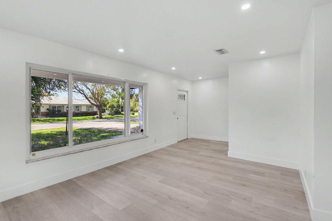 THE DELLS - Residential