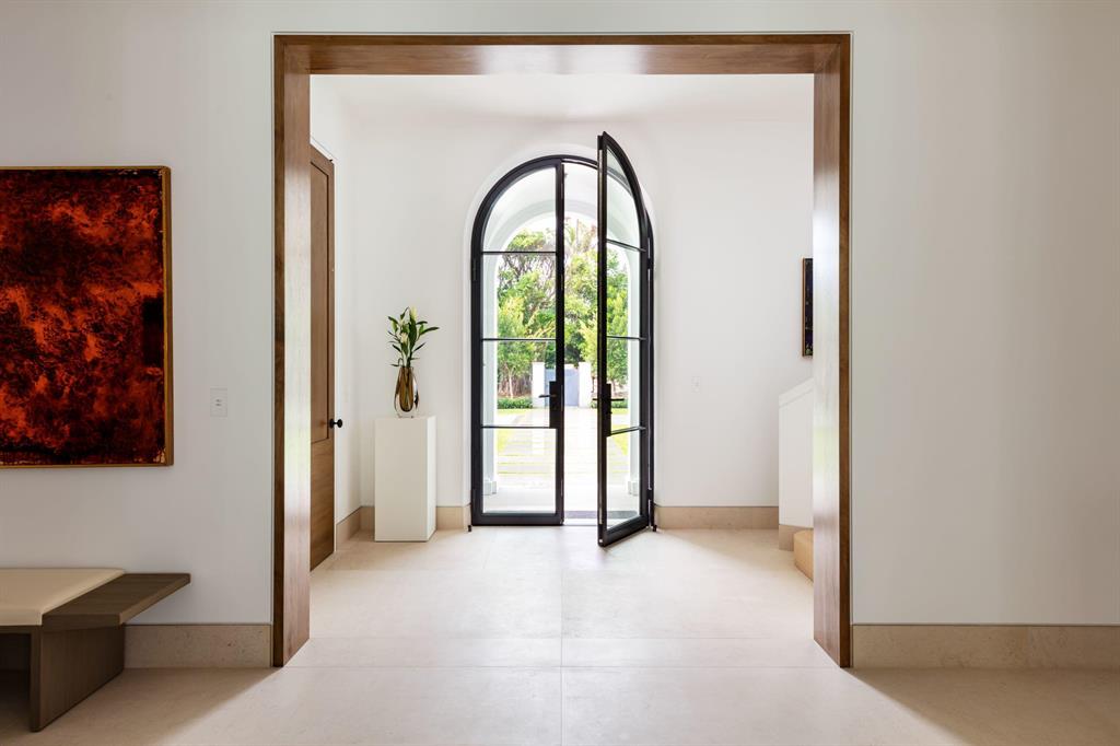 EL BRAVO SINGER ANNEX - Residential