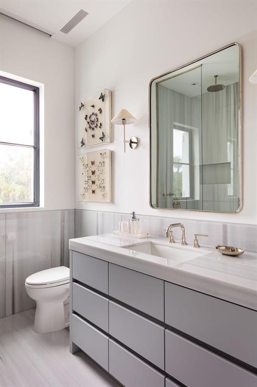 EL BRAVO SINGER ANNEX - Residential