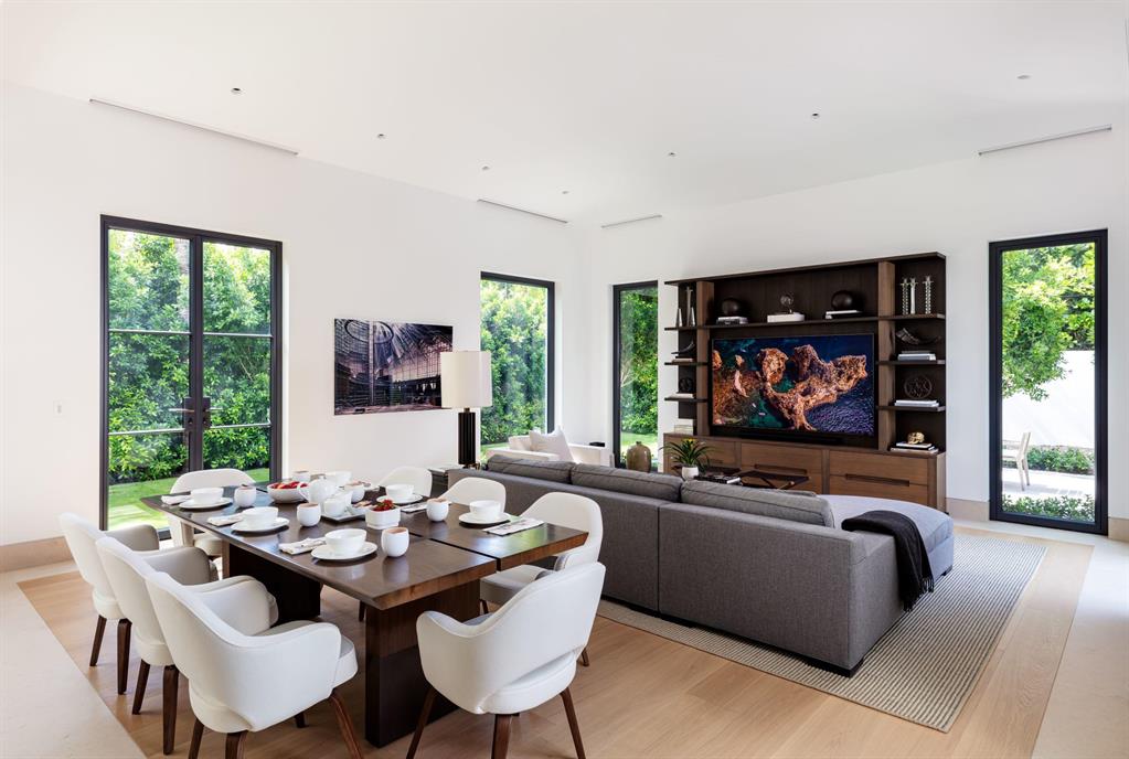 EL BRAVO SINGER ANNEX - Residential