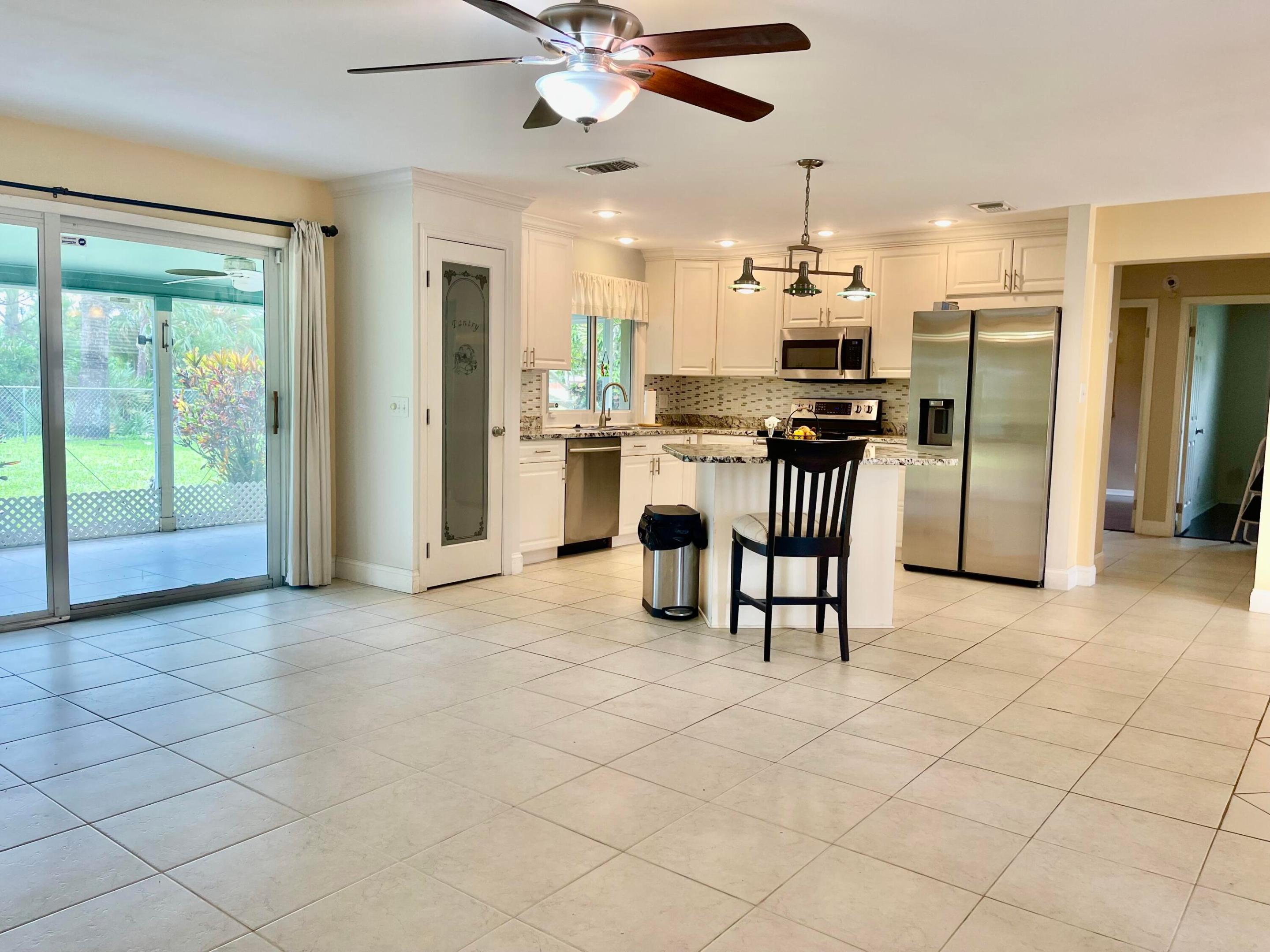 HOLIDAY PINES SUBDIVISION PHASE I - Residential