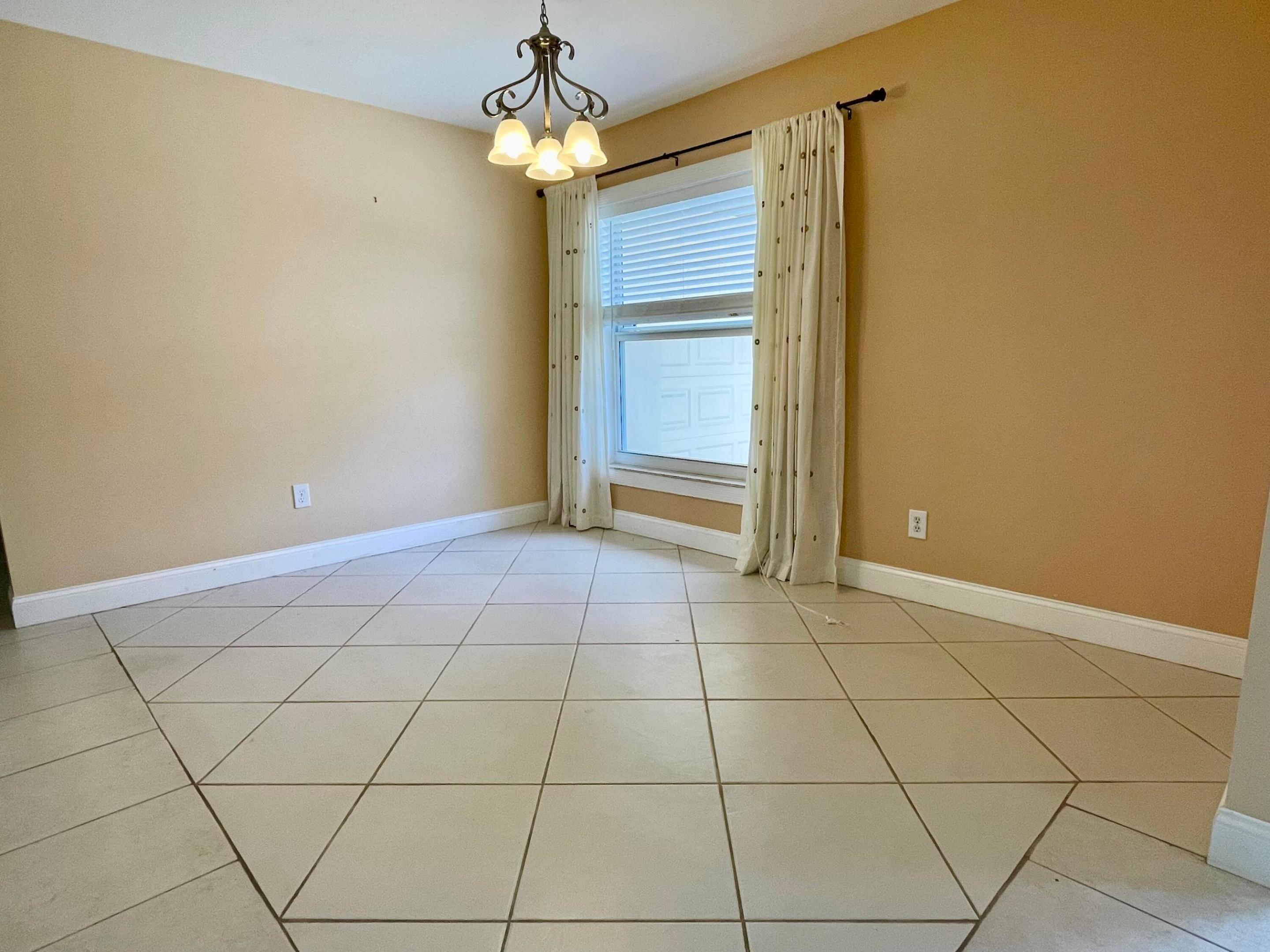 HOLIDAY PINES SUBDIVISION PHASE I - Residential