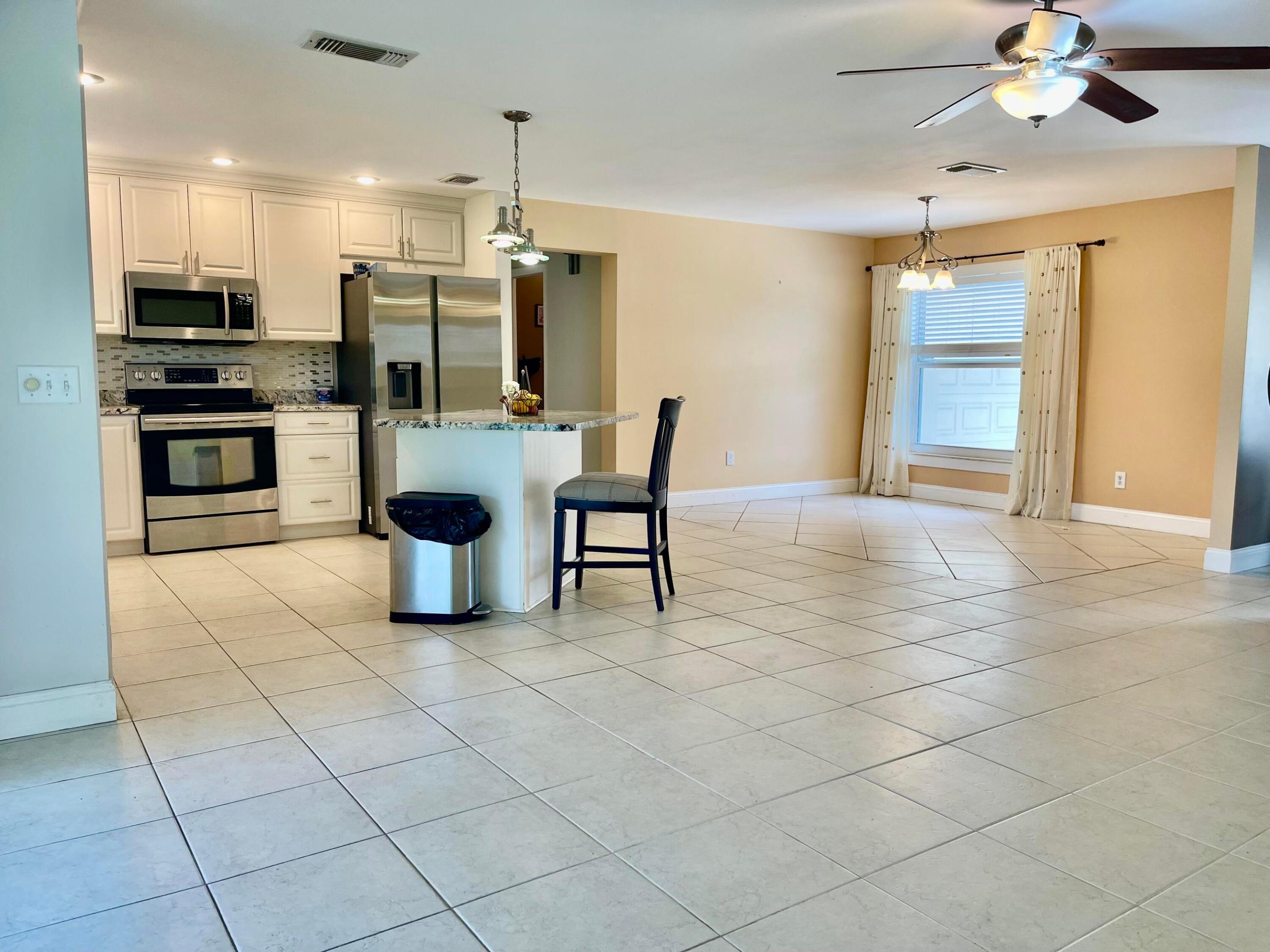 HOLIDAY PINES SUBDIVISION PHASE I - Residential