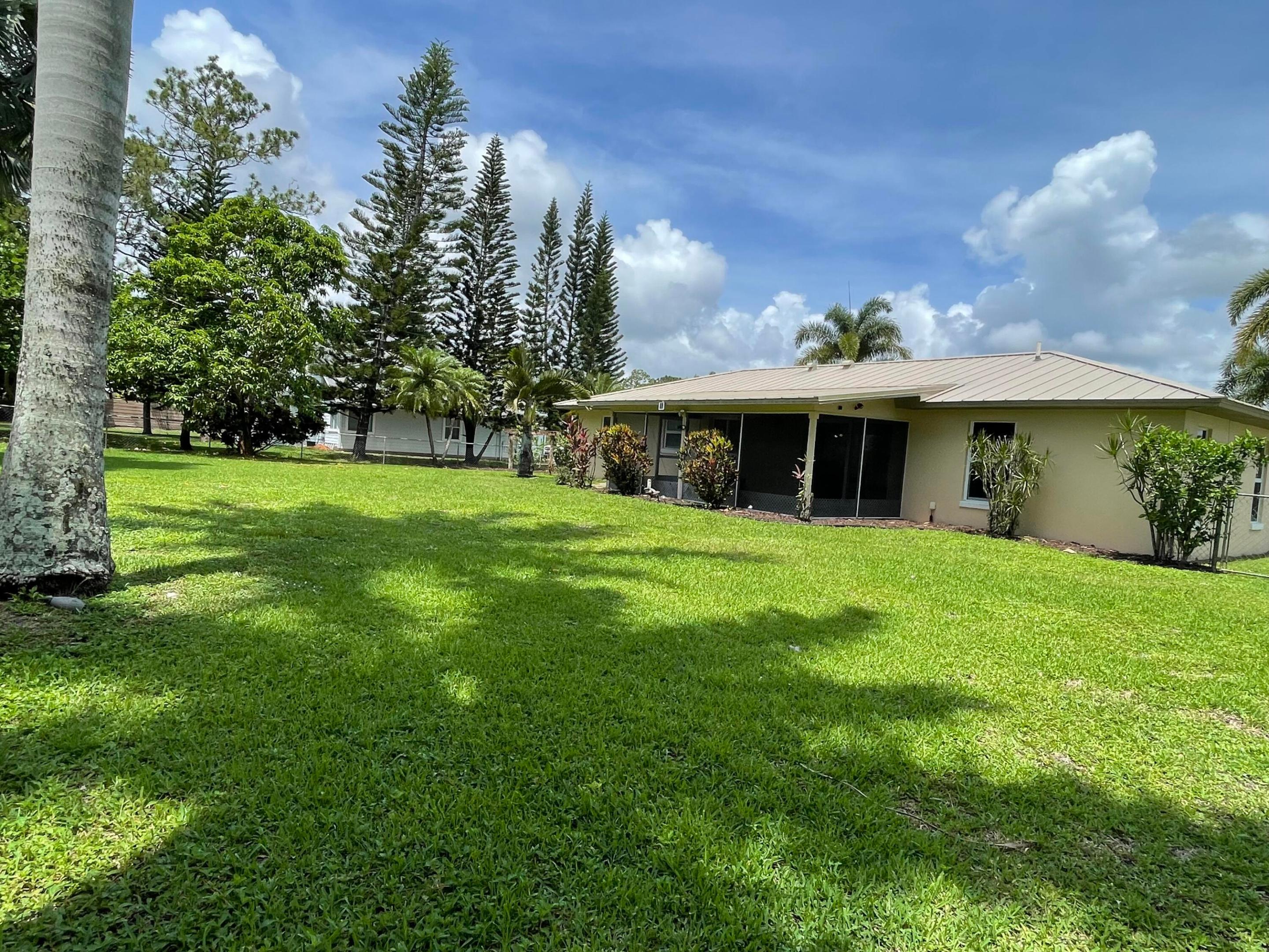 HOLIDAY PINES SUBDIVISION PHASE I - Residential