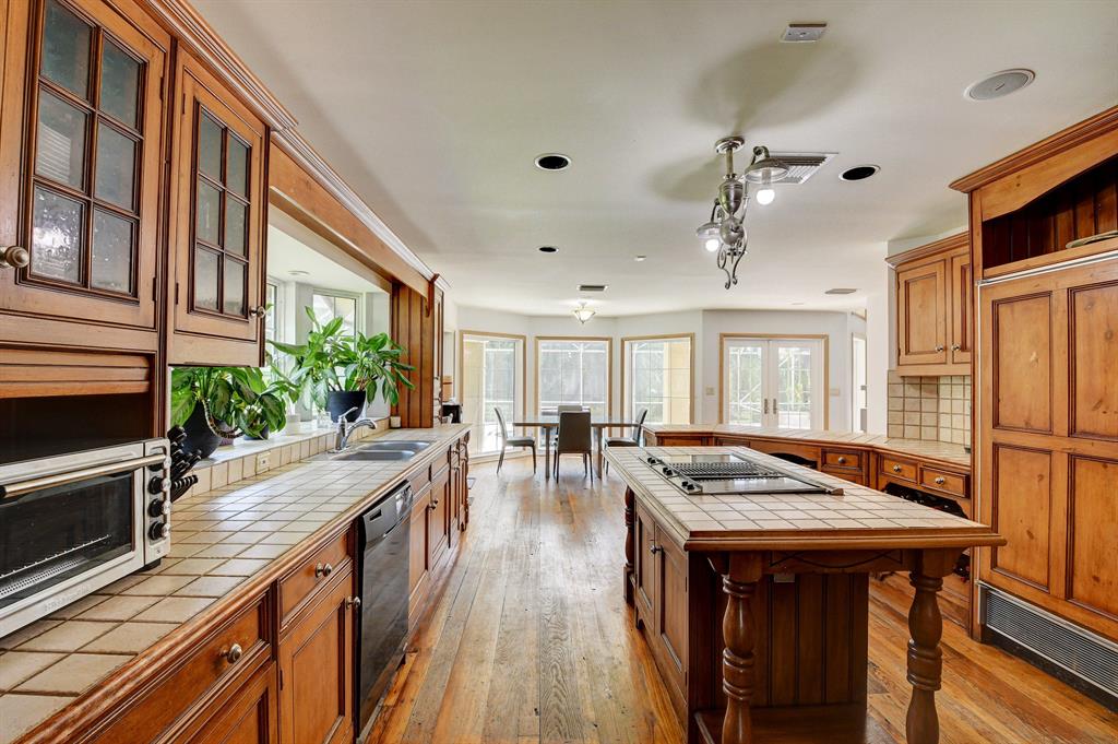 HORSESHOE ACRES - Residential