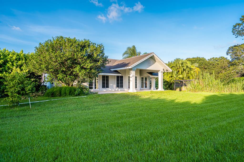 HORSESHOE ACRES - Residential