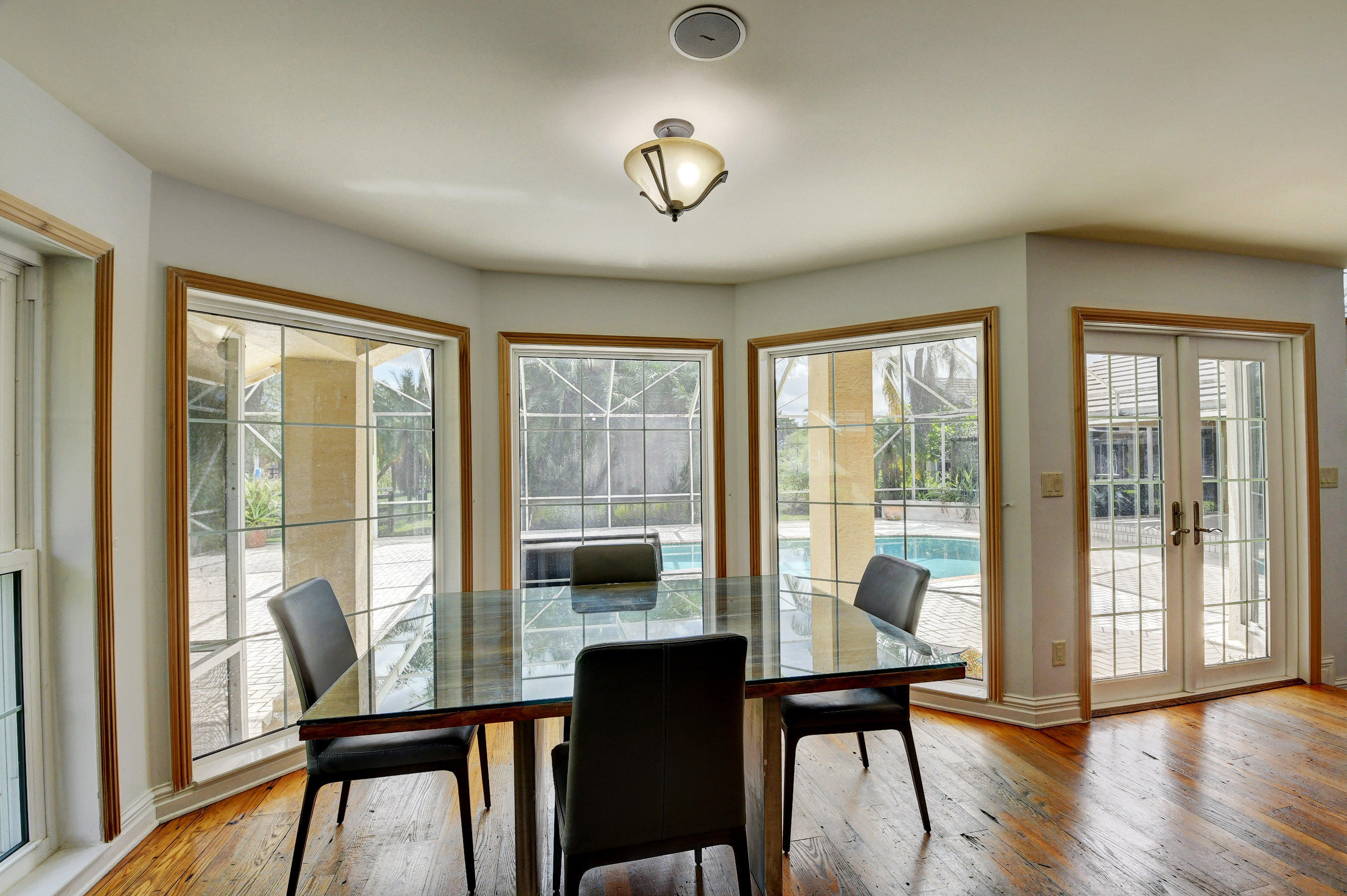 HORSESHOE ACRES - Residential