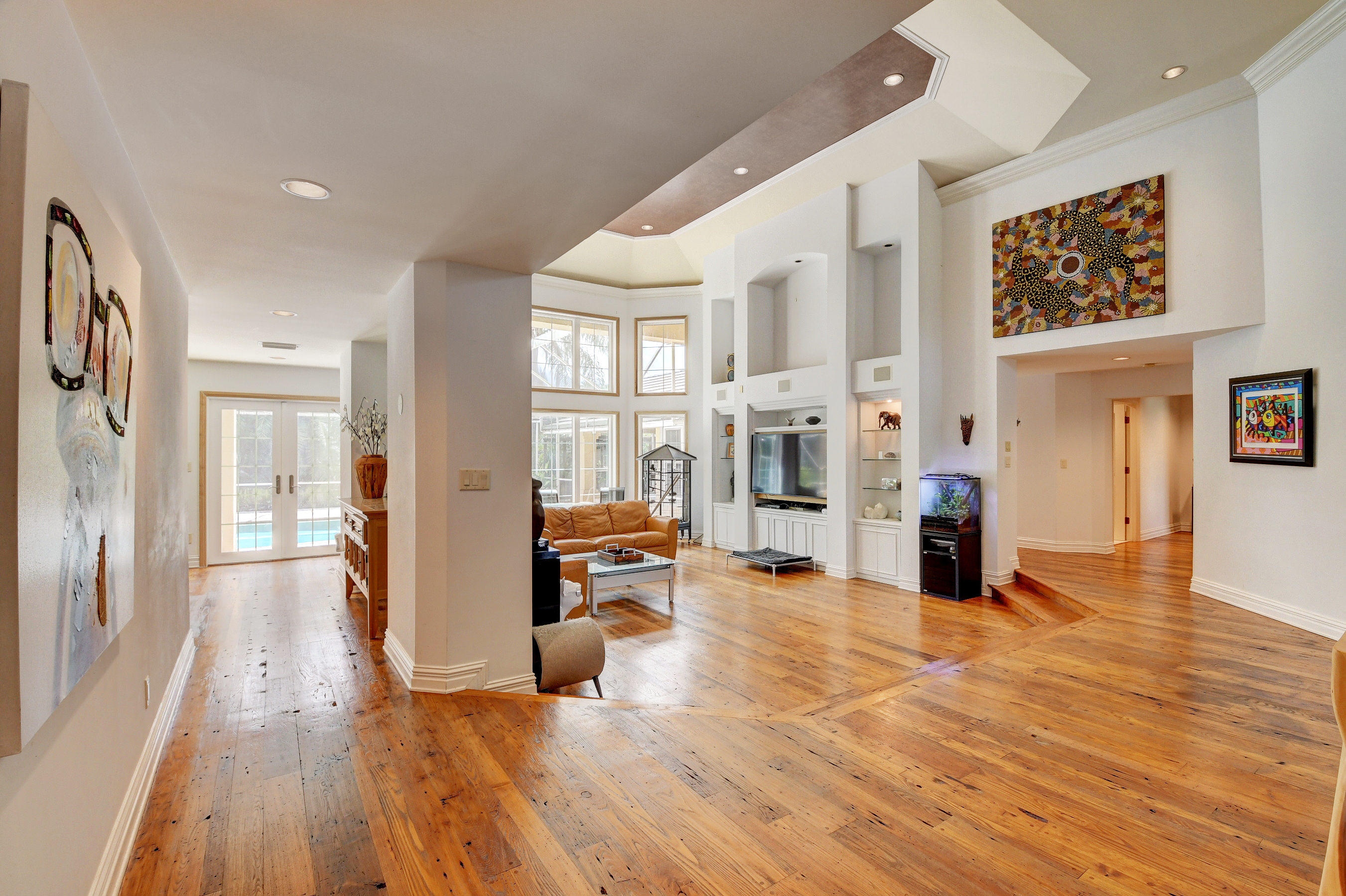 HORSESHOE ACRES - Residential