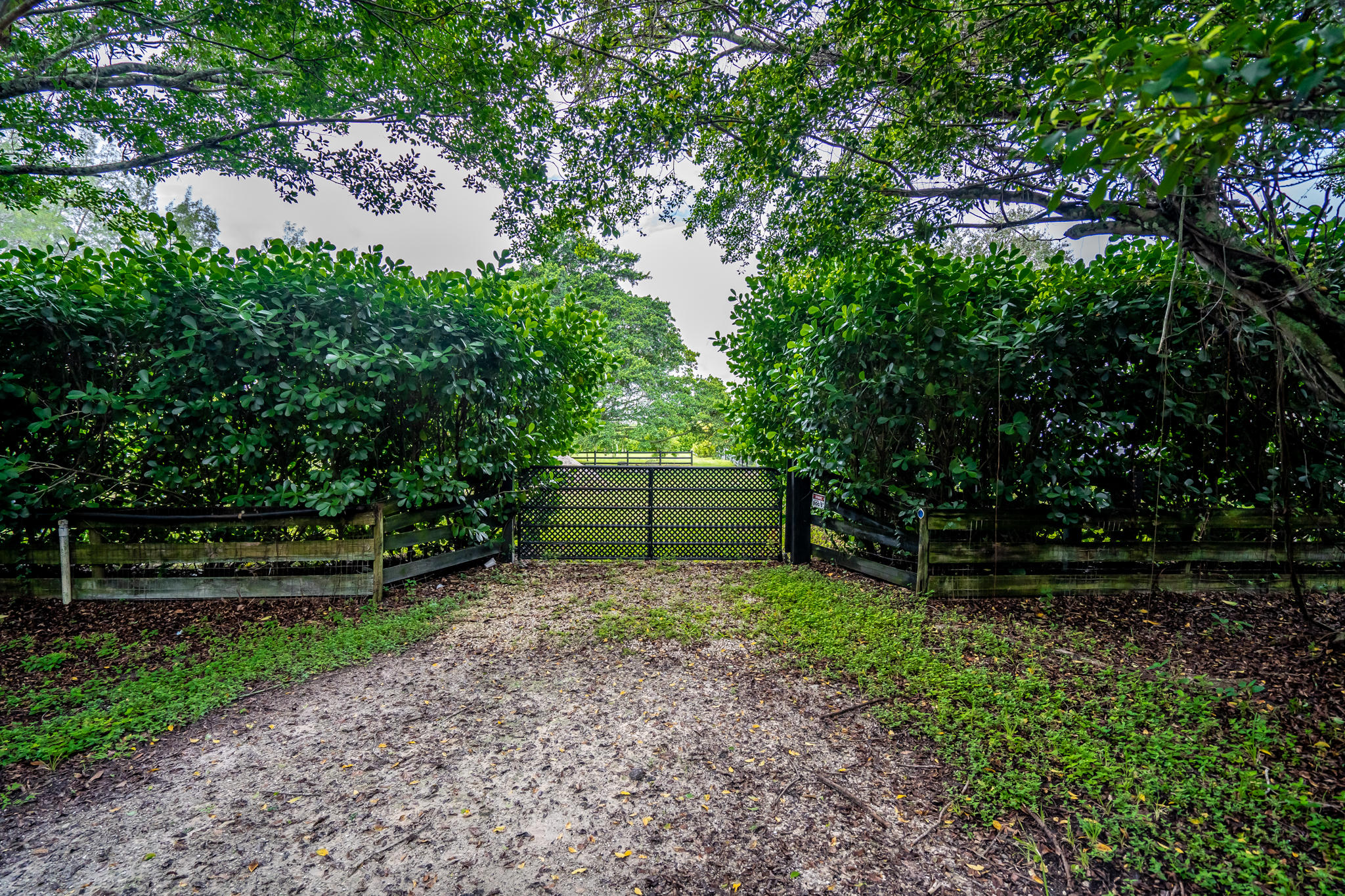 HORSESHOE ACRES - Residential