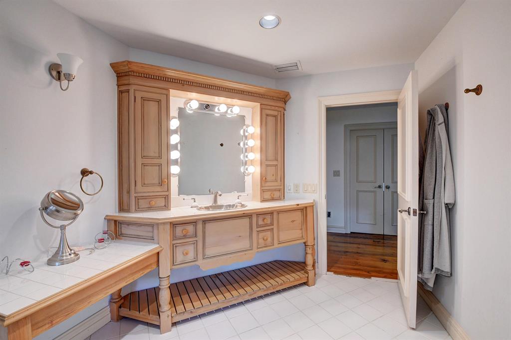 HORSESHOE ACRES - Residential