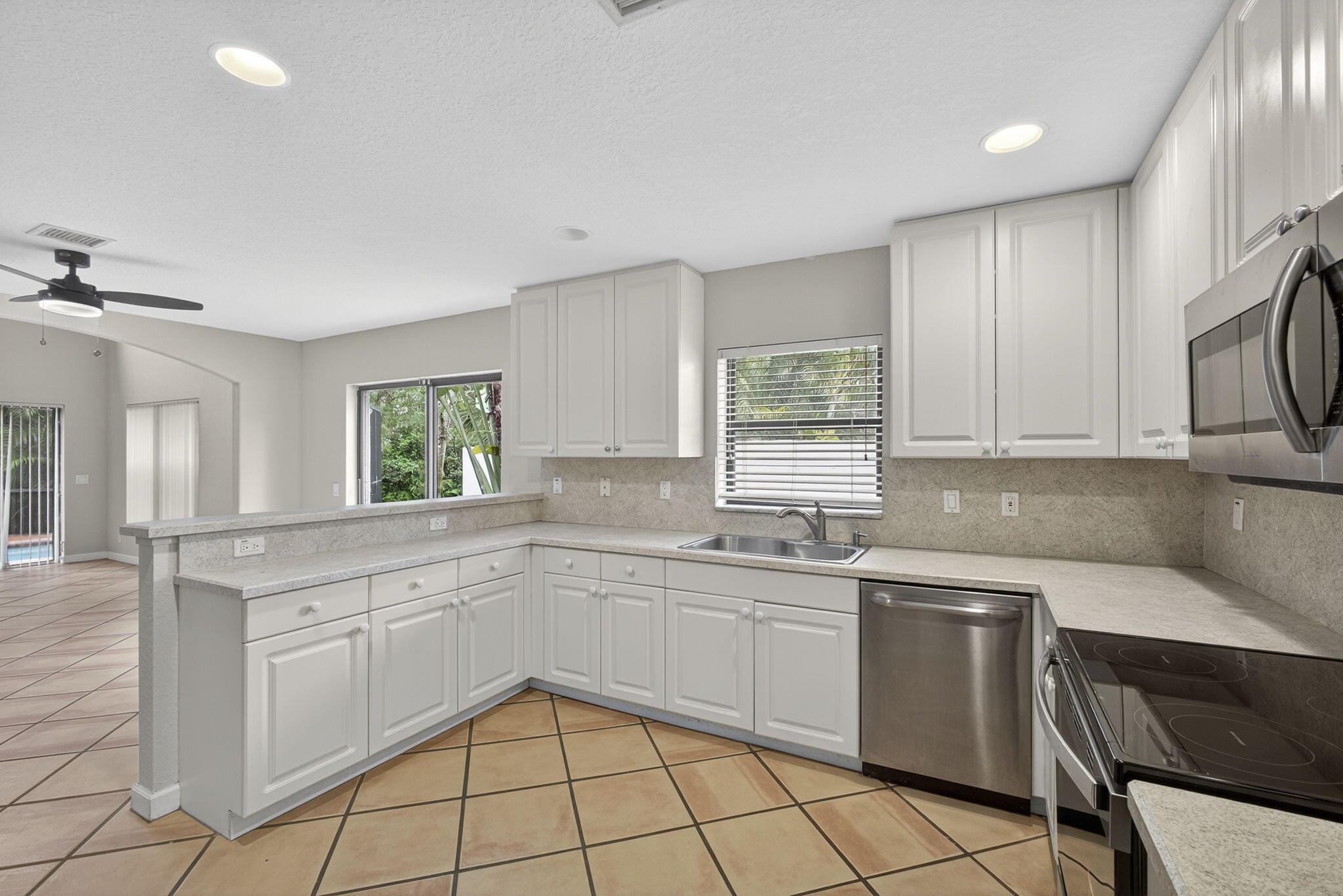 WINDWARD ISLE REPL - Residential Lease