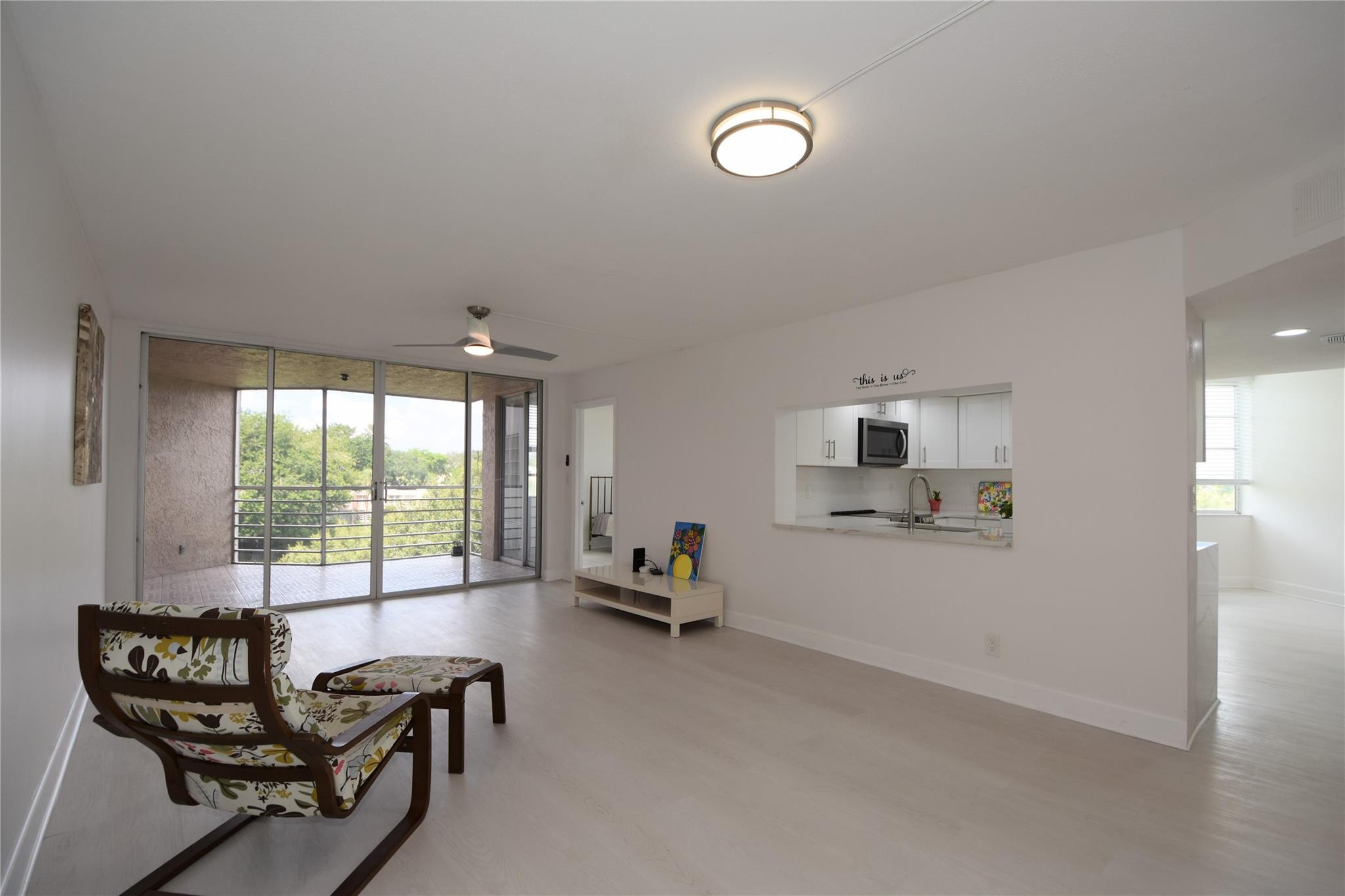 SABAL PALM - Residential Lease