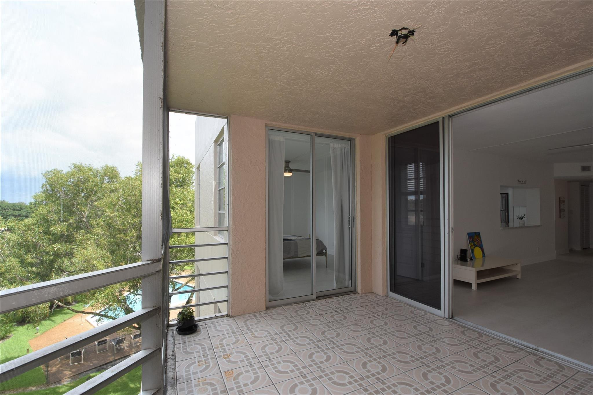 SABAL PALM - Residential Lease