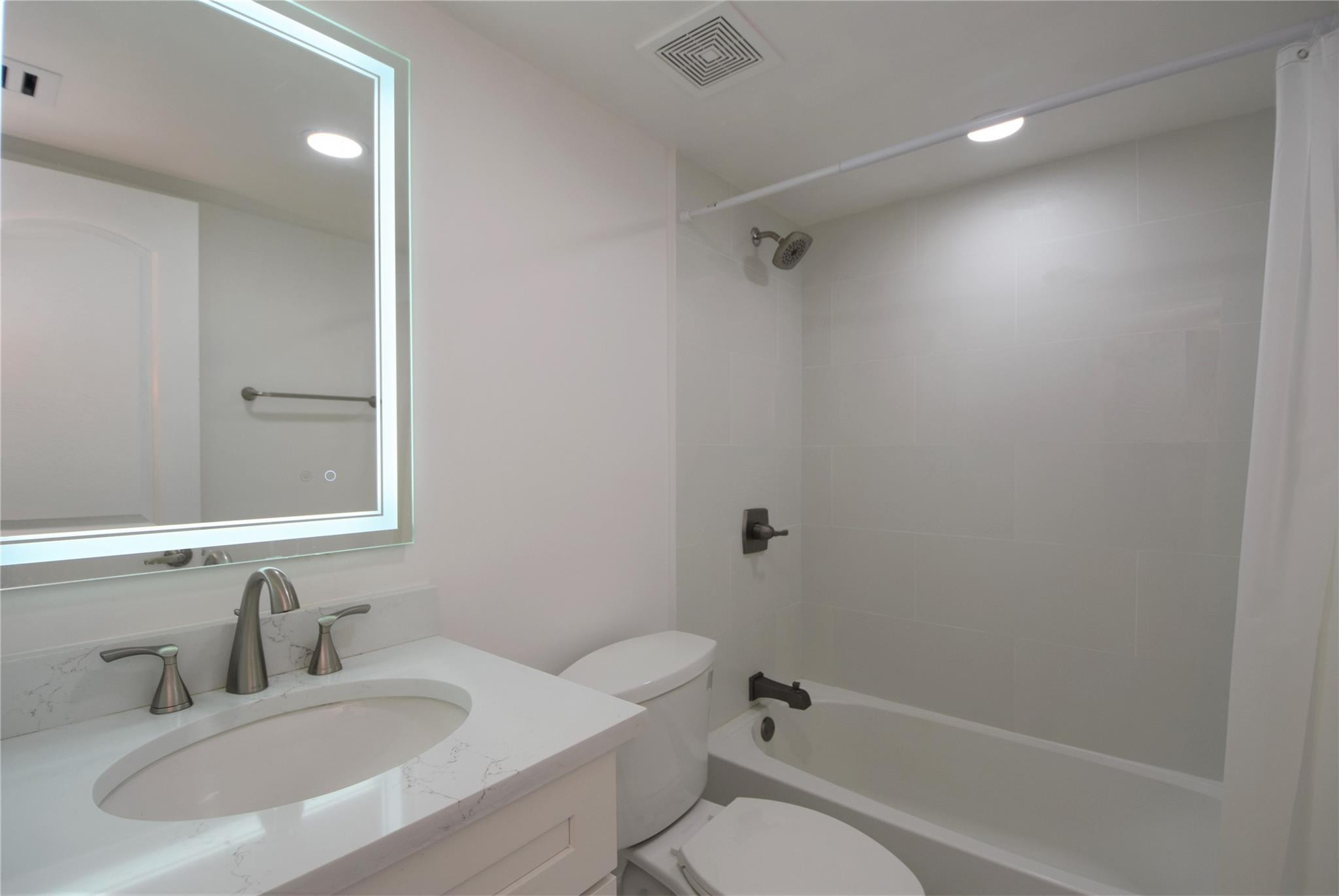 SABAL PALM - Residential Lease