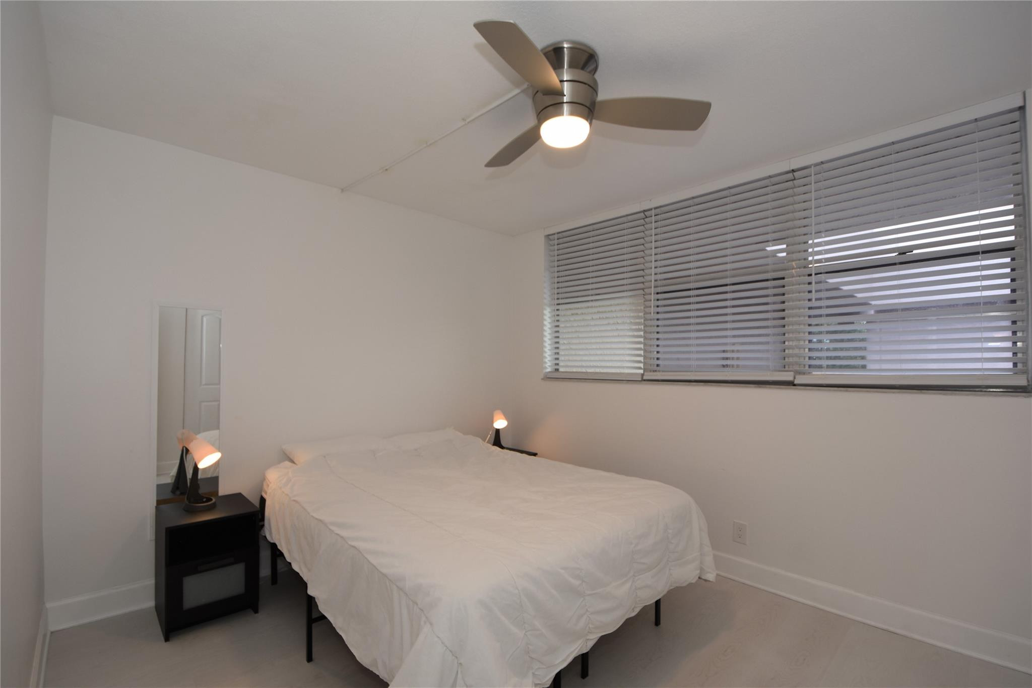 SABAL PALM - Residential Lease