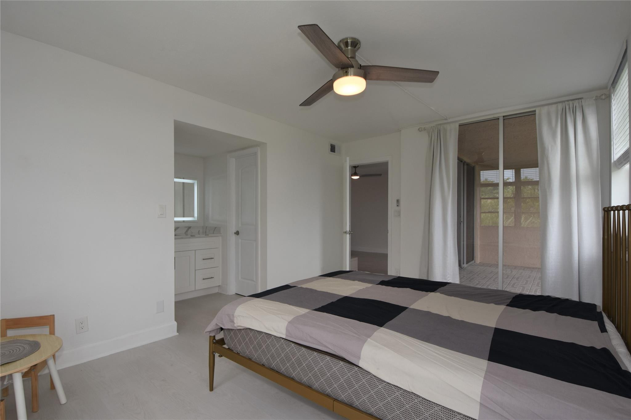 SABAL PALM - Residential Lease