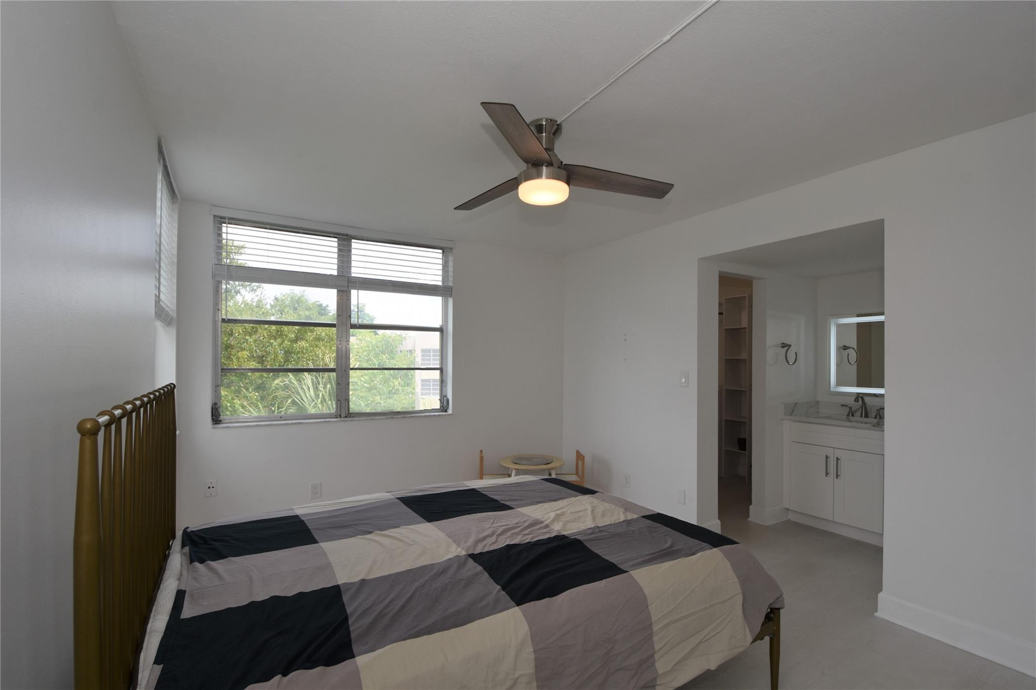 SABAL PALM - Residential Lease