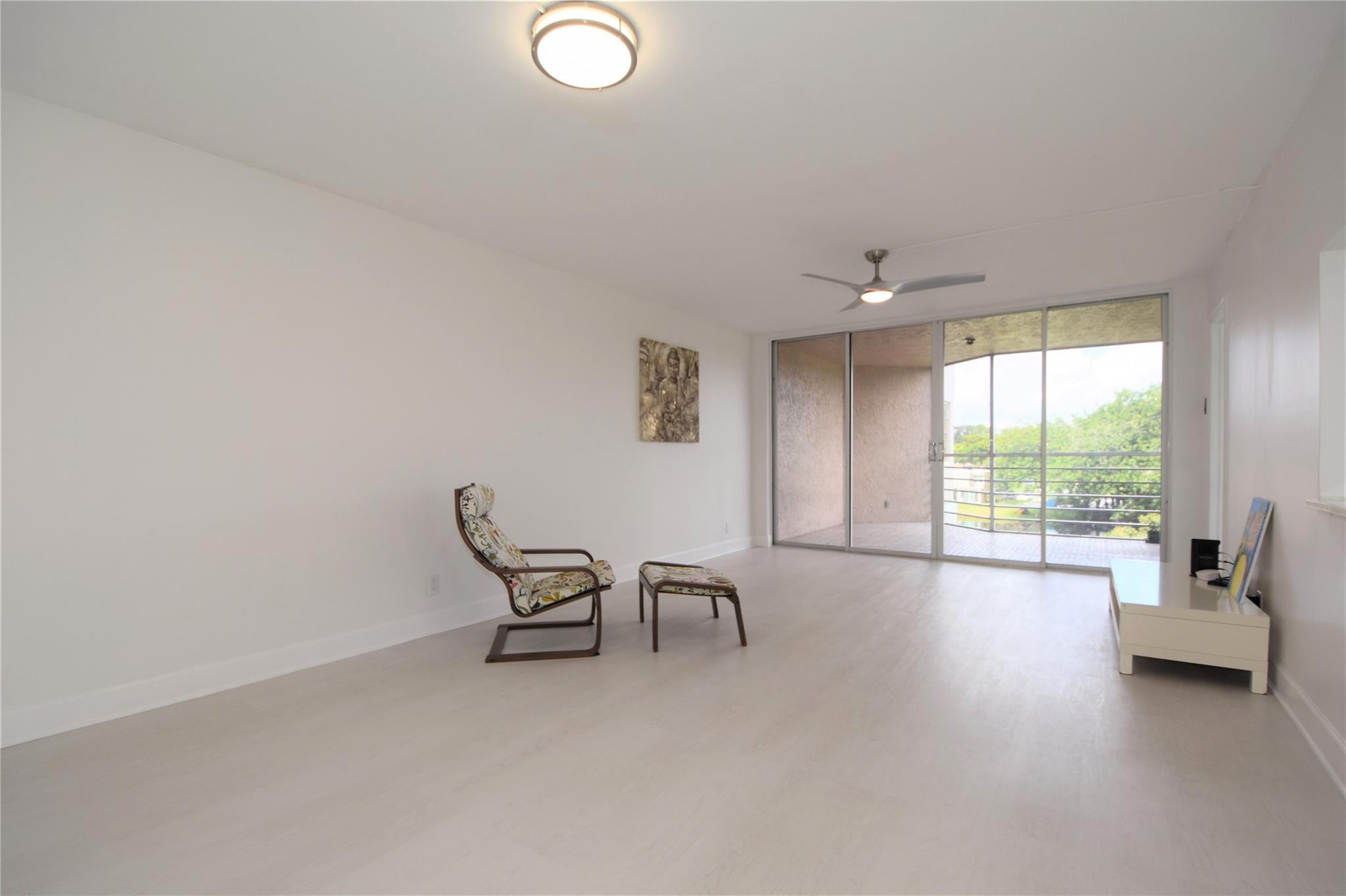 SABAL PALM - Residential Lease