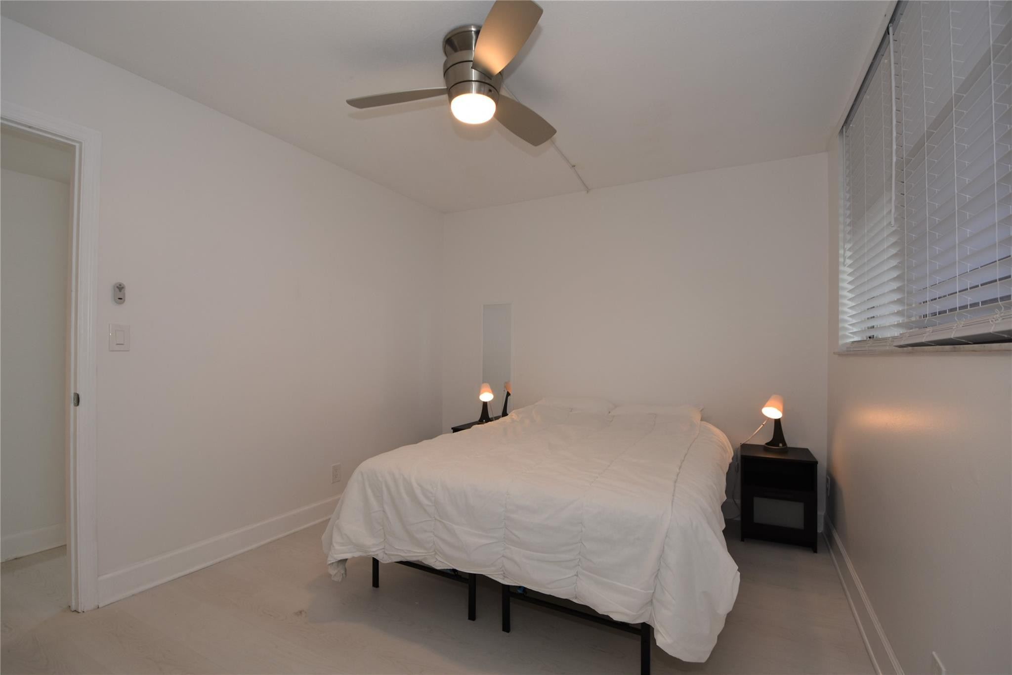 SABAL PALM - Residential Lease