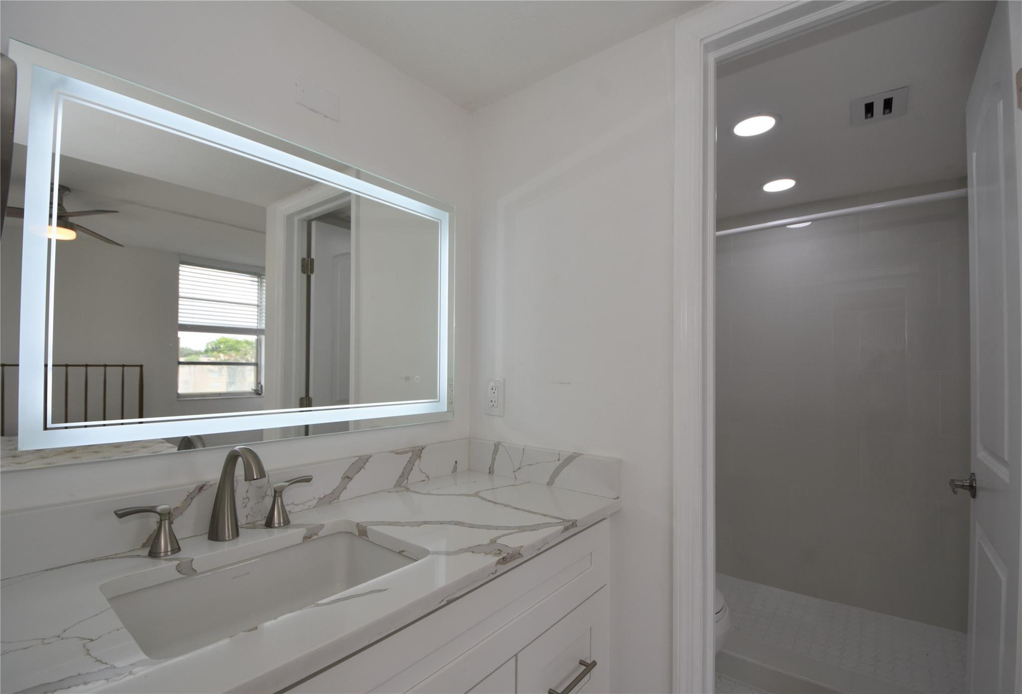 SABAL PALM - Residential Lease