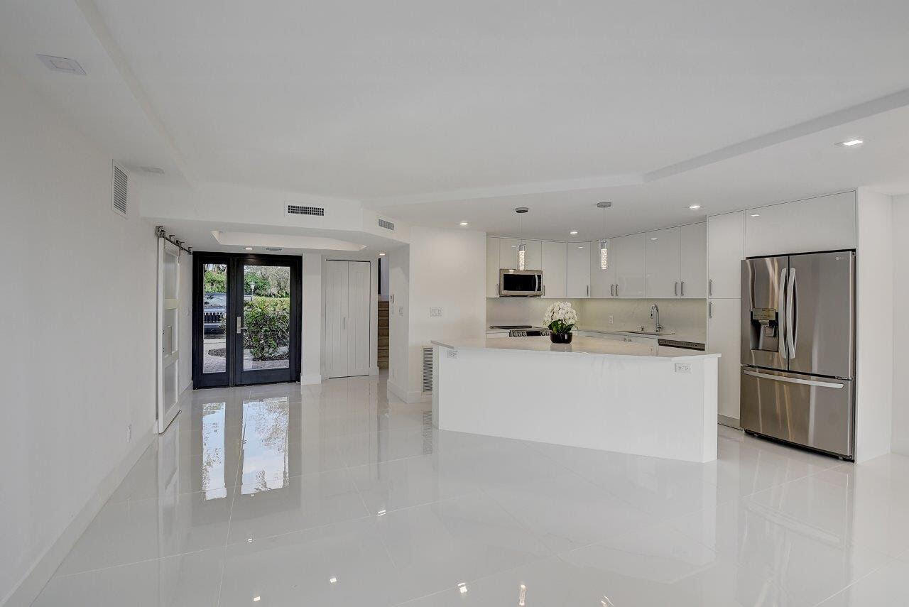 BRIDGEWOOD TOWNHOUSE CONDO - Residential