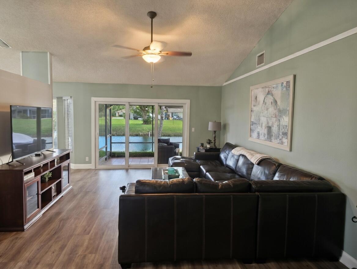 WATERWAY COVE OF WELLINGTON - Residential