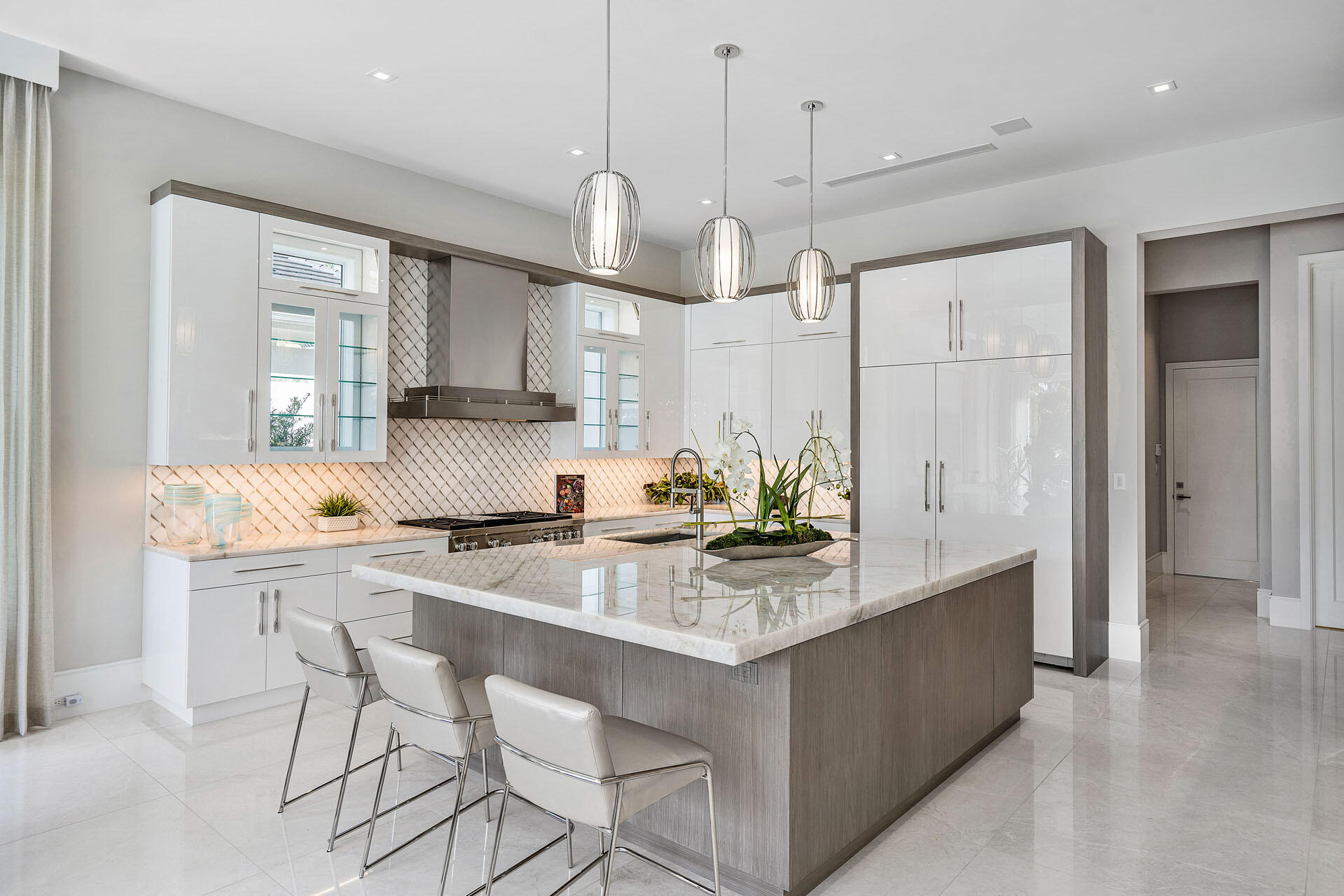 ROYAL PALM YACHT & COUNTR - Residential