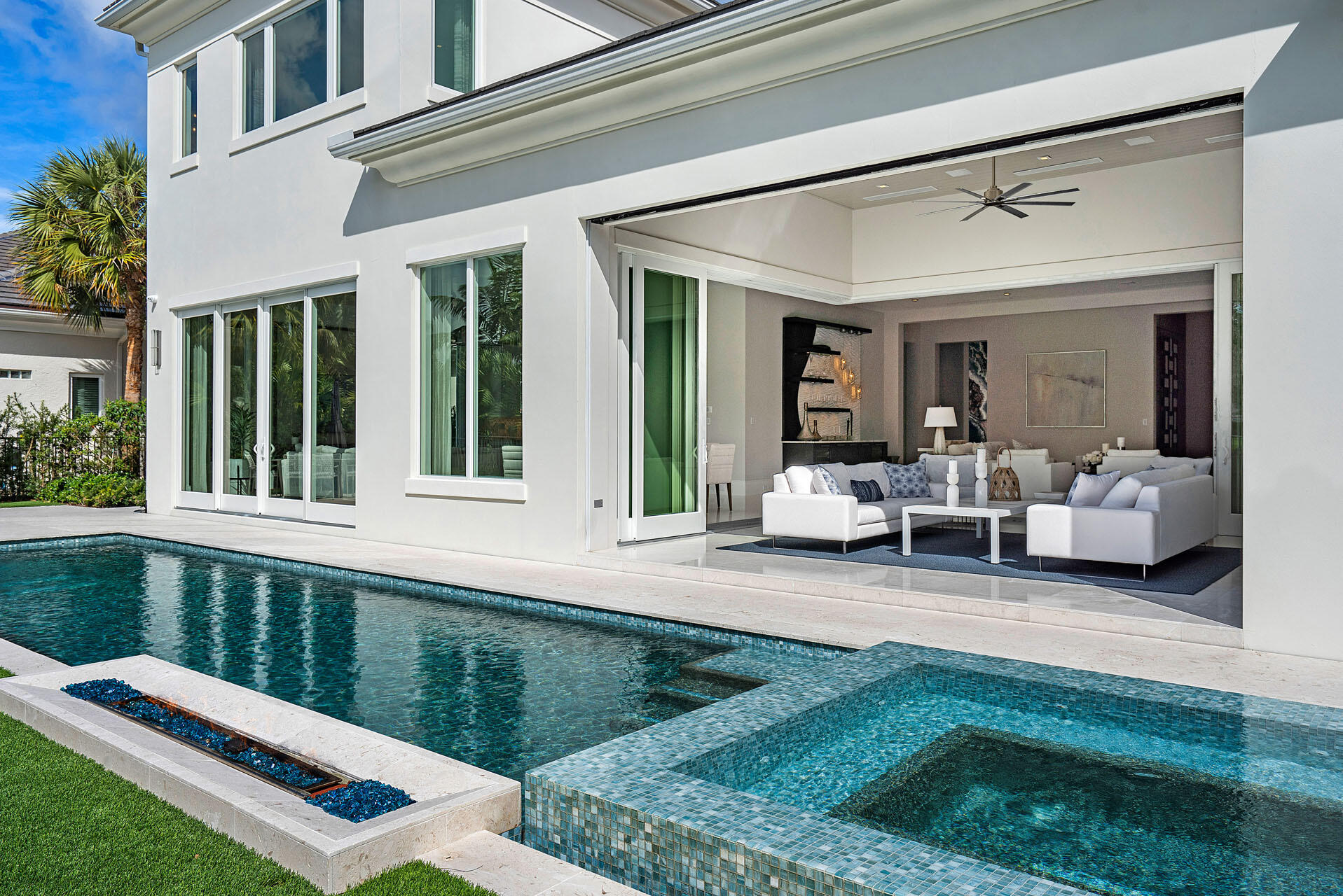 ROYAL PALM YACHT & COUNTR - Residential