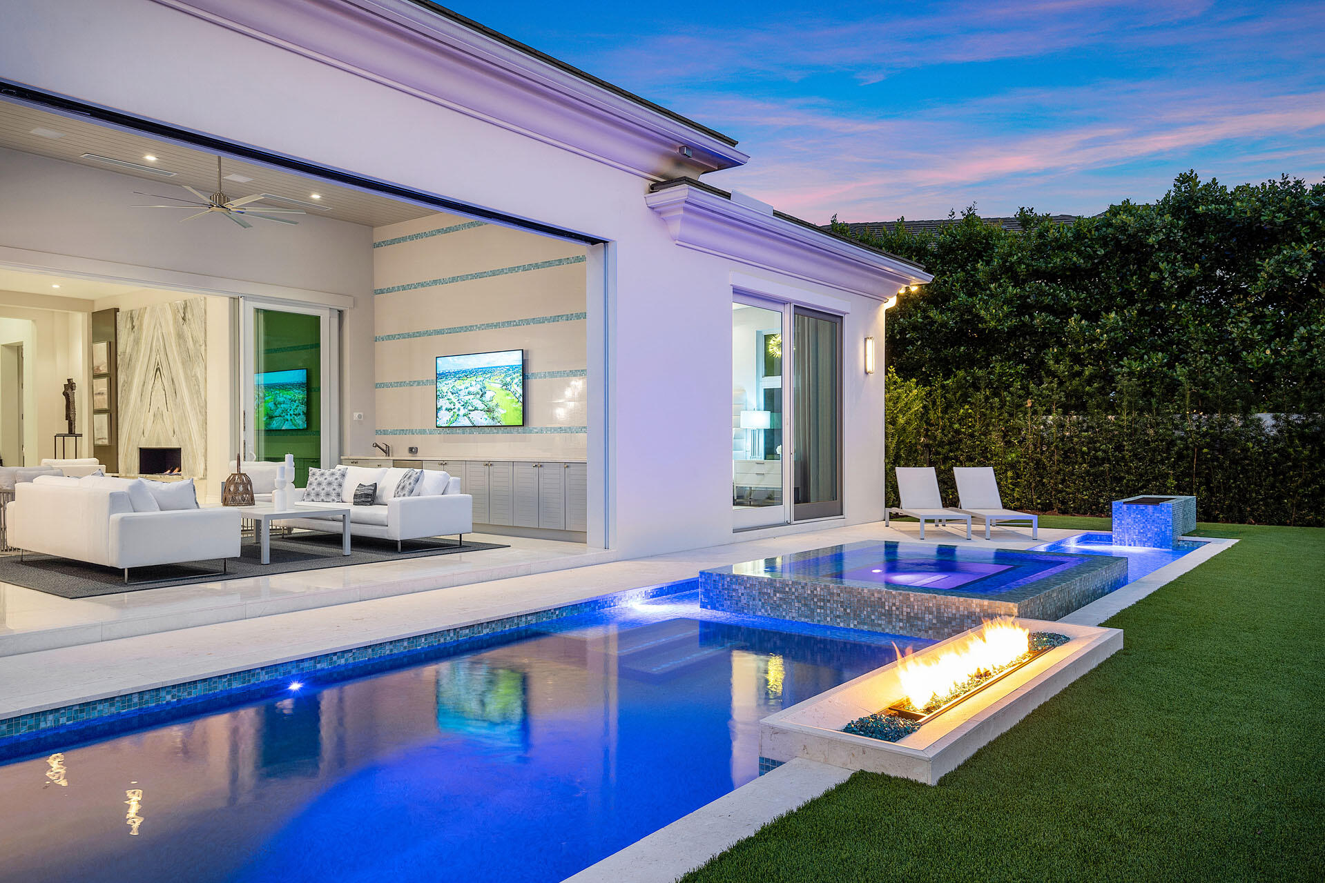 ROYAL PALM YACHT & COUNTR - Residential