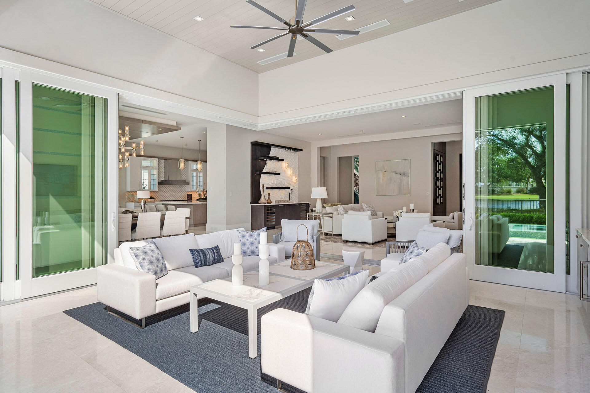 ROYAL PALM YACHT & COUNTR - Residential