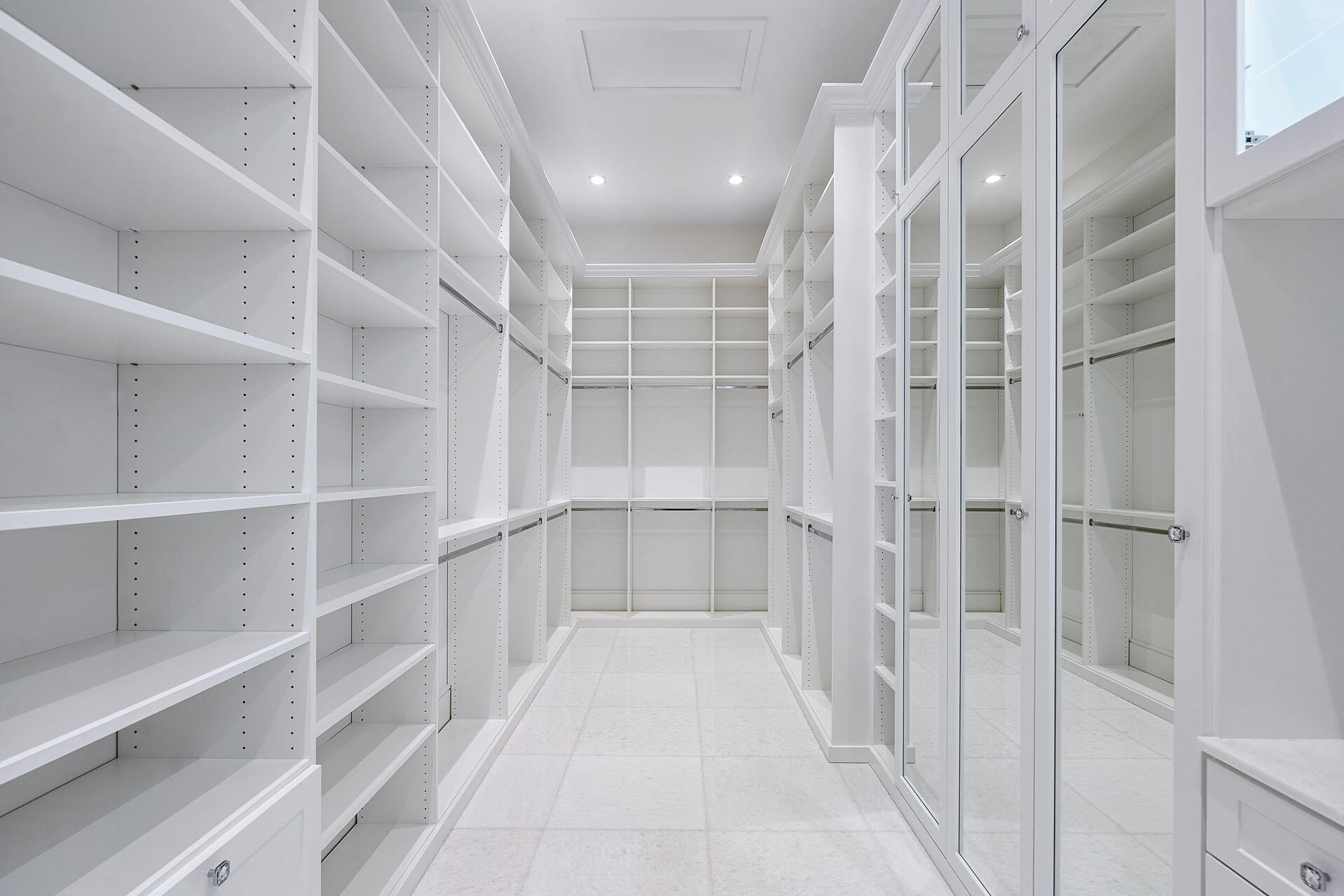 ROYAL PALM YACHT & COUNTR - Residential