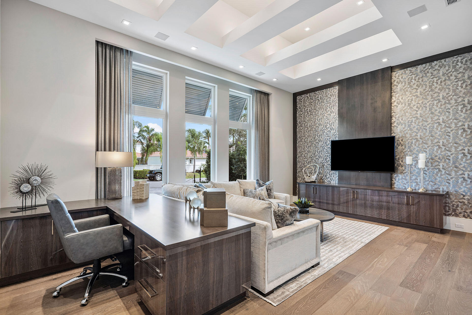 ROYAL PALM YACHT & COUNTR - Residential