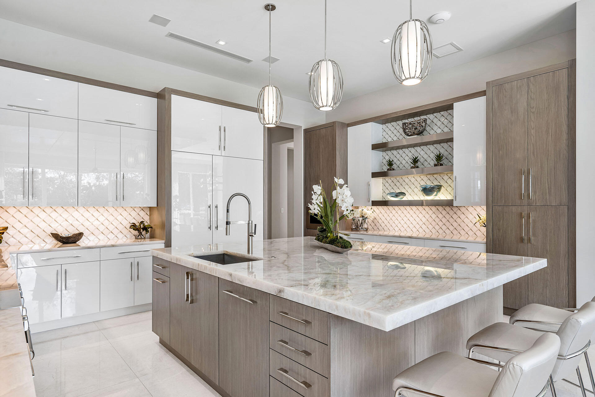 ROYAL PALM YACHT & COUNTR - Residential