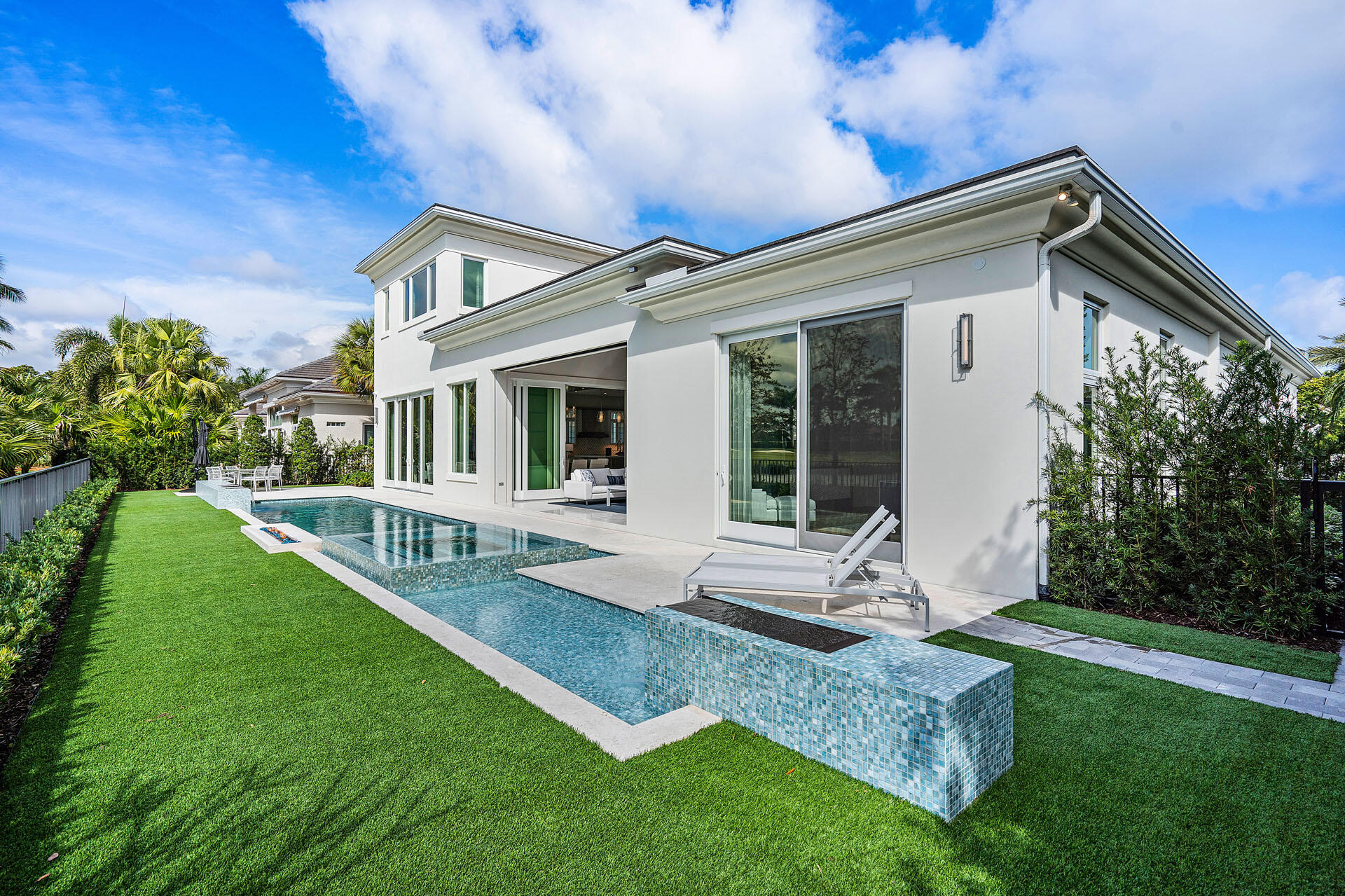 ROYAL PALM YACHT & COUNTR - Residential