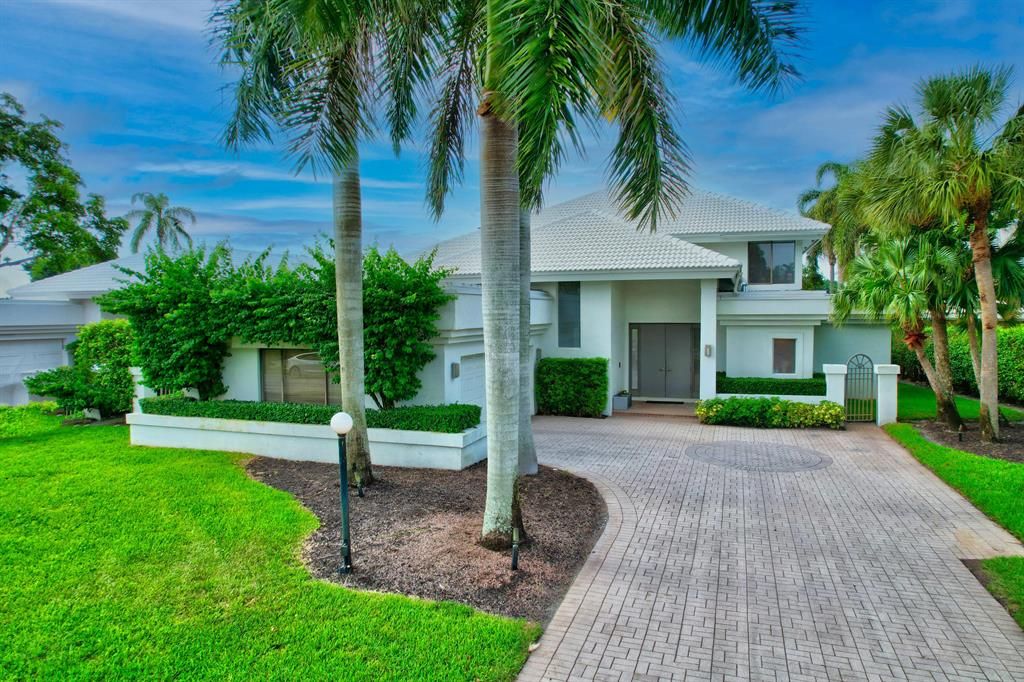 Photo of 17453 Loch Lomond Way, Boca Raton, FL 33496 (MLS # R10741164)