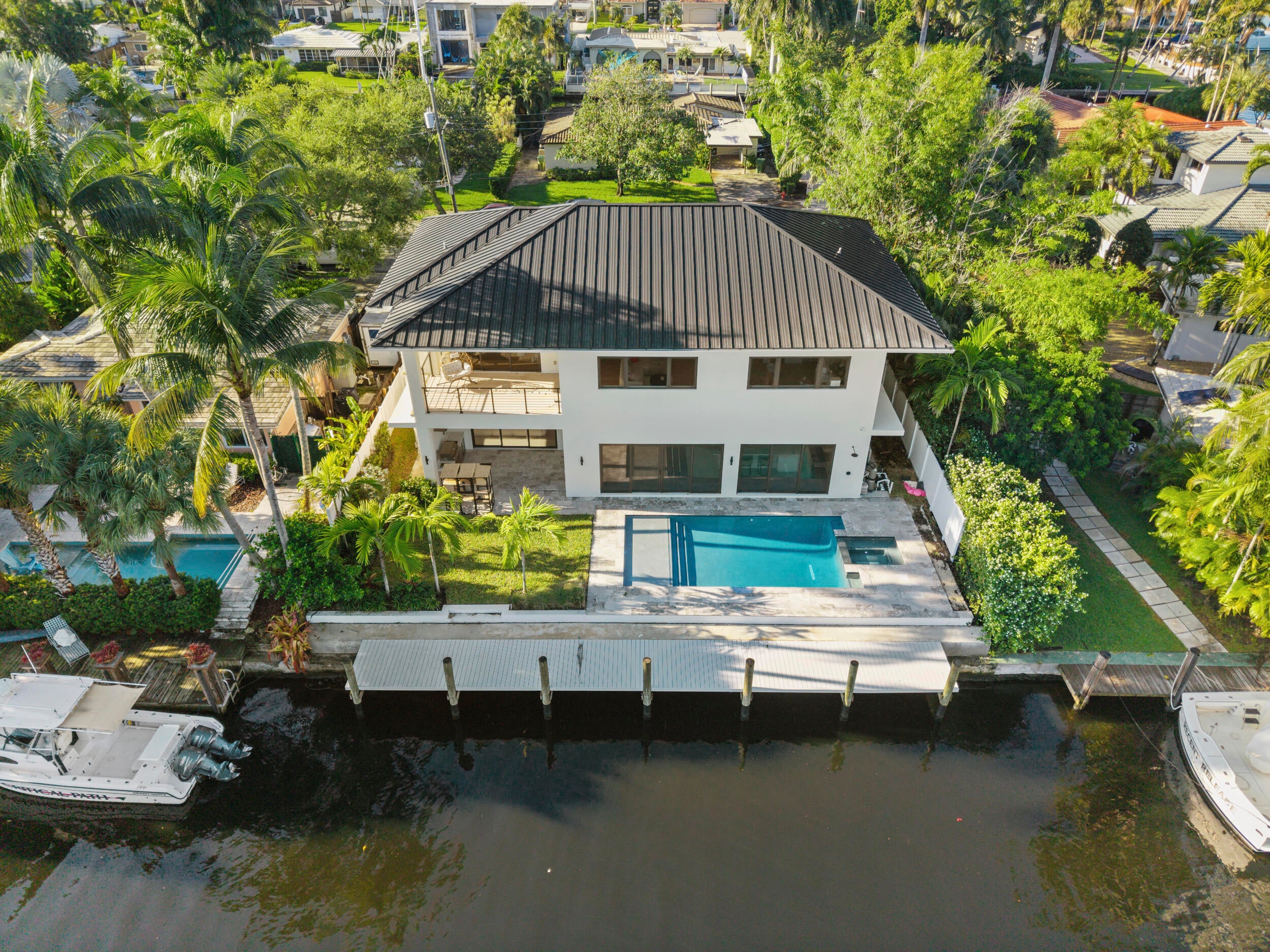 1317 TANGELO Isle