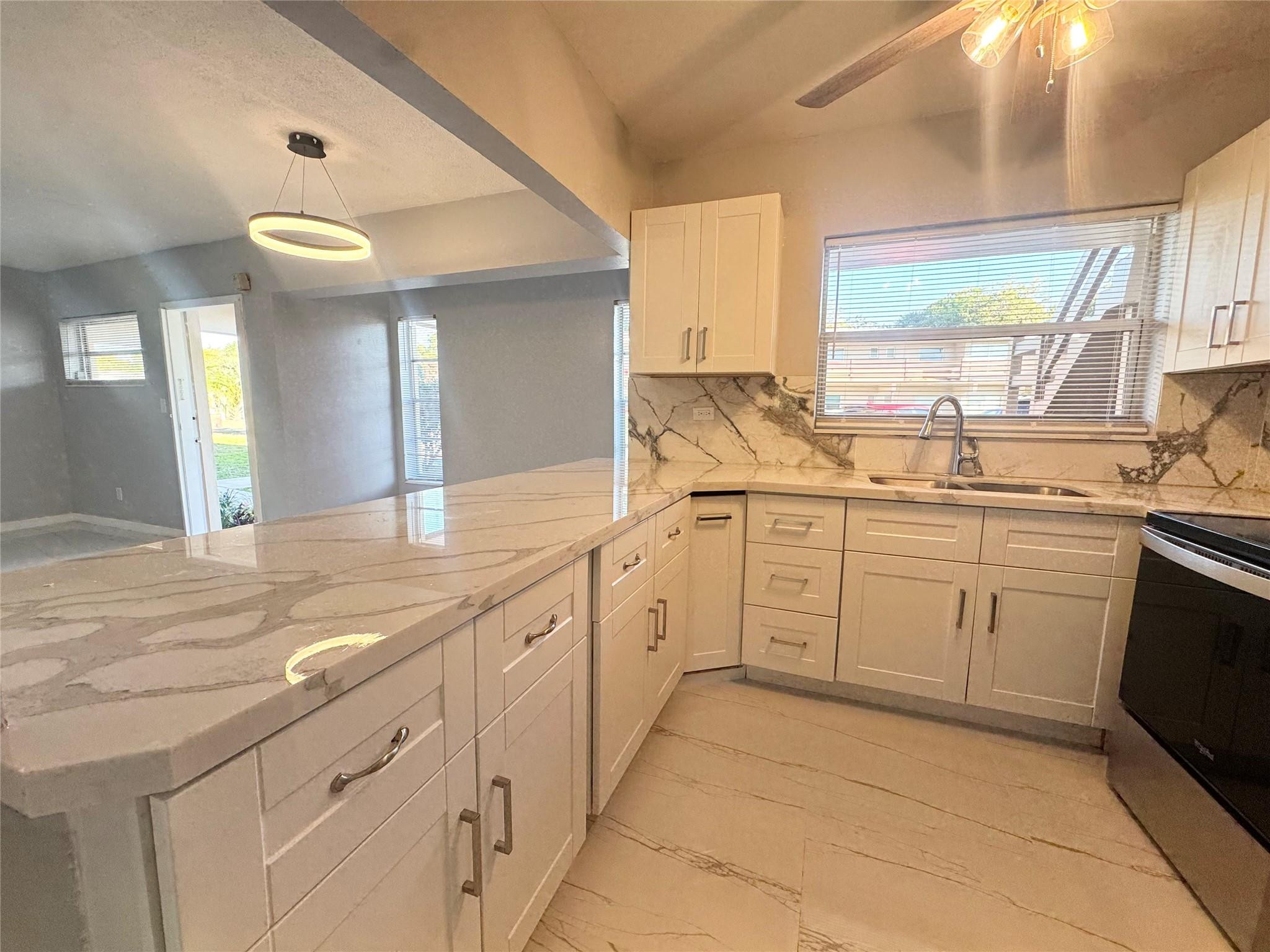 FLORAL PARK VILLAS CONDO - Residential